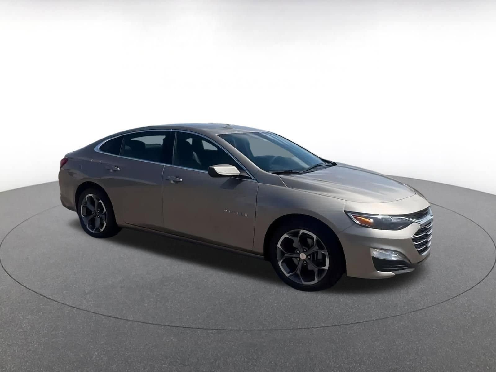 Thumbnail: 2023 Chevrolet Malibu - 2