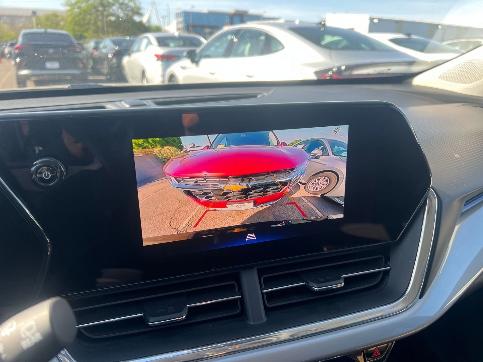 Thumbnail: 2025 Chevrolet Trax - 24