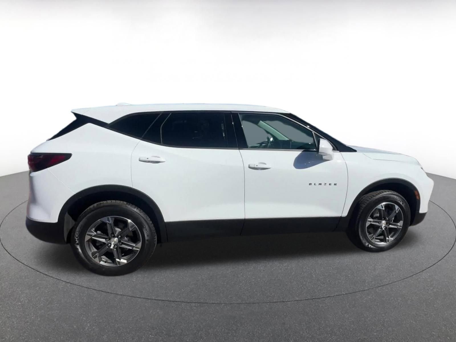 Thumbnail: 2025 Chevrolet Blazer - 16