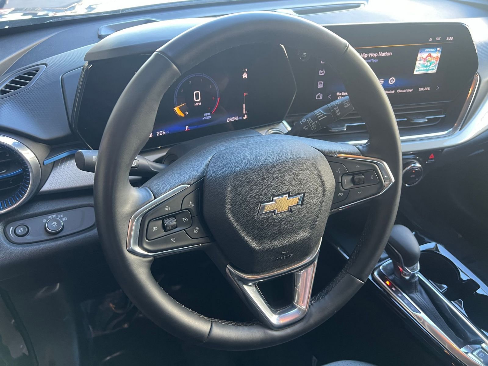 Thumbnail: 2025 Chevrolet Trax - 28