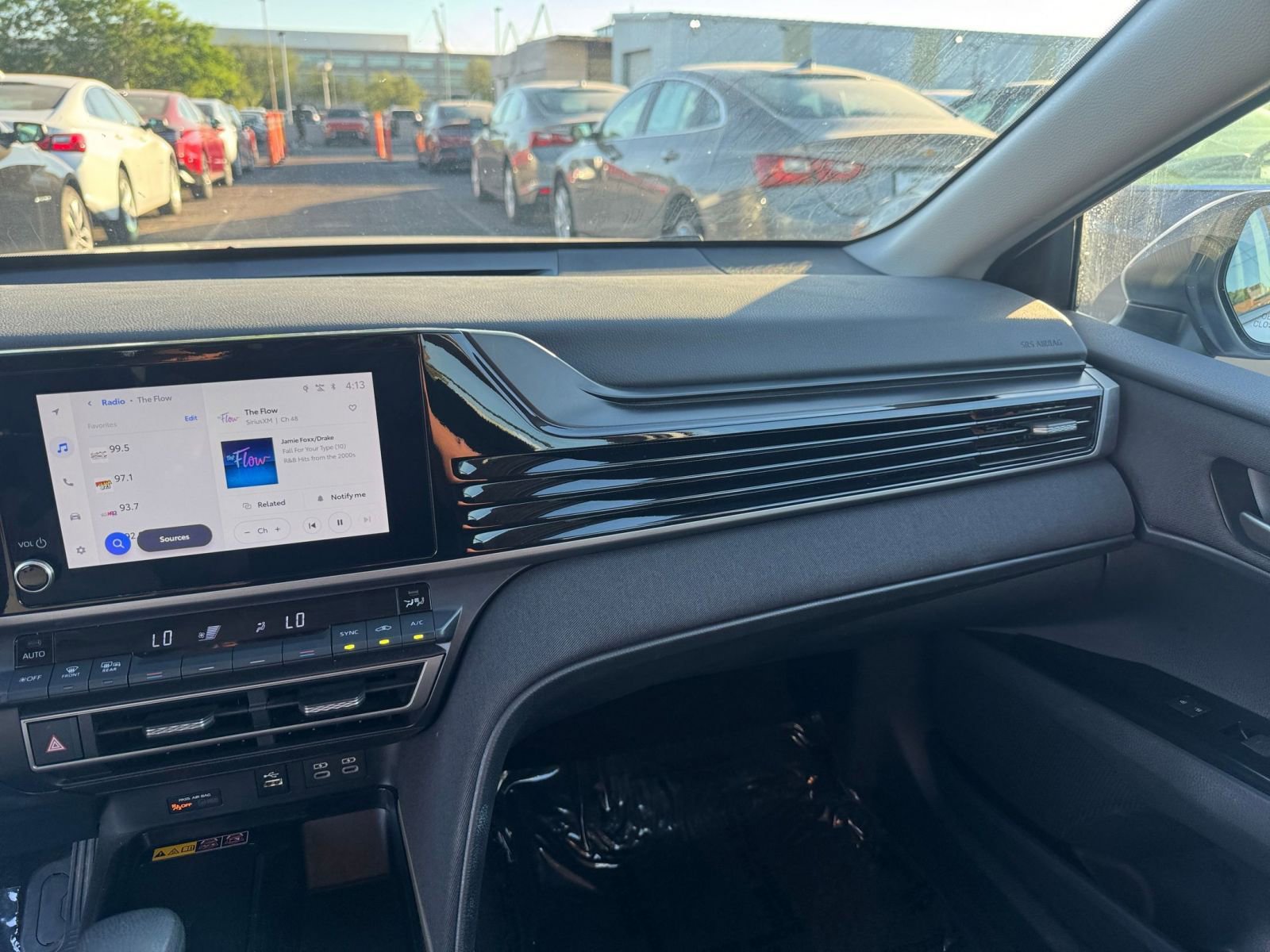 Thumbnail: 2025 Toyota Camry - 33