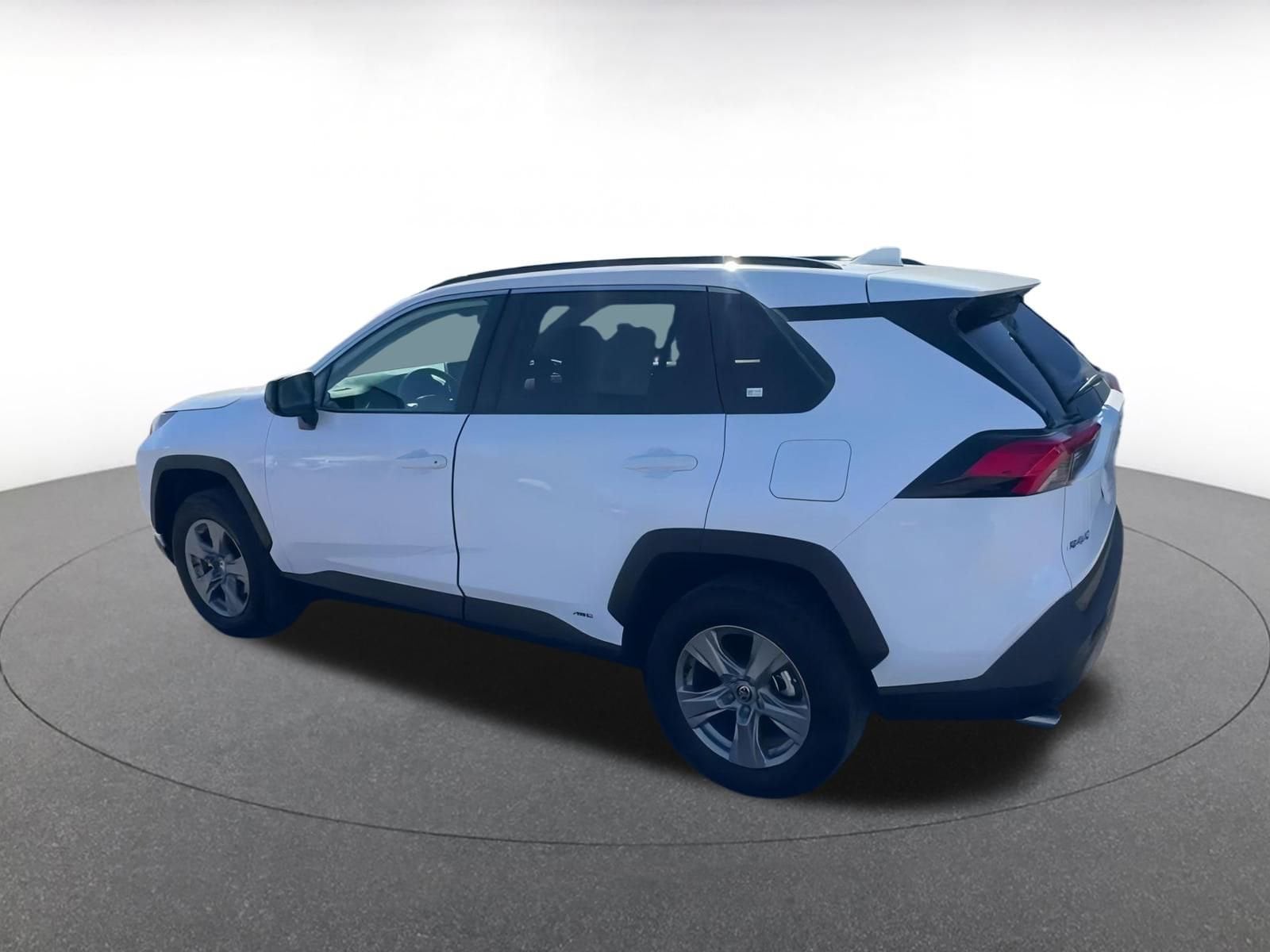 Thumbnail: 2025 Toyota RAV4 - 10