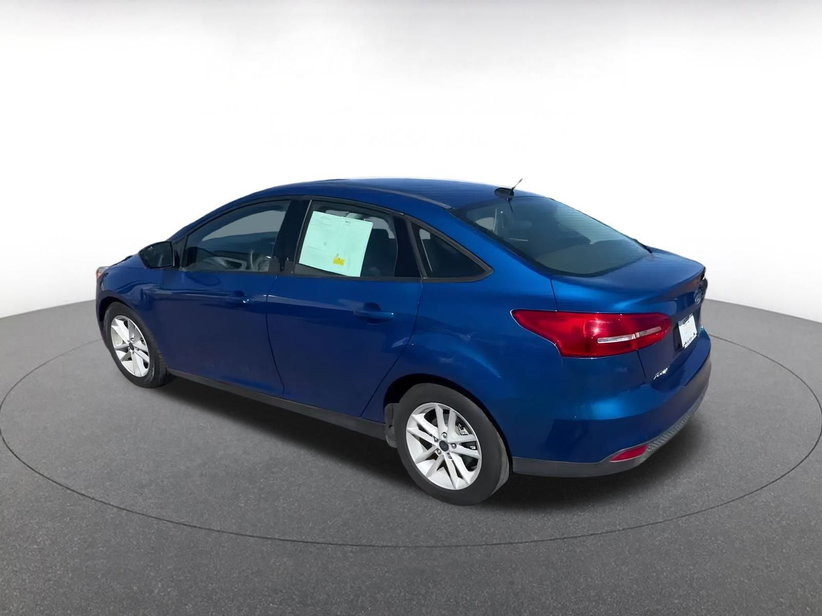 Thumbnail: 2018 Ford Focus - 10