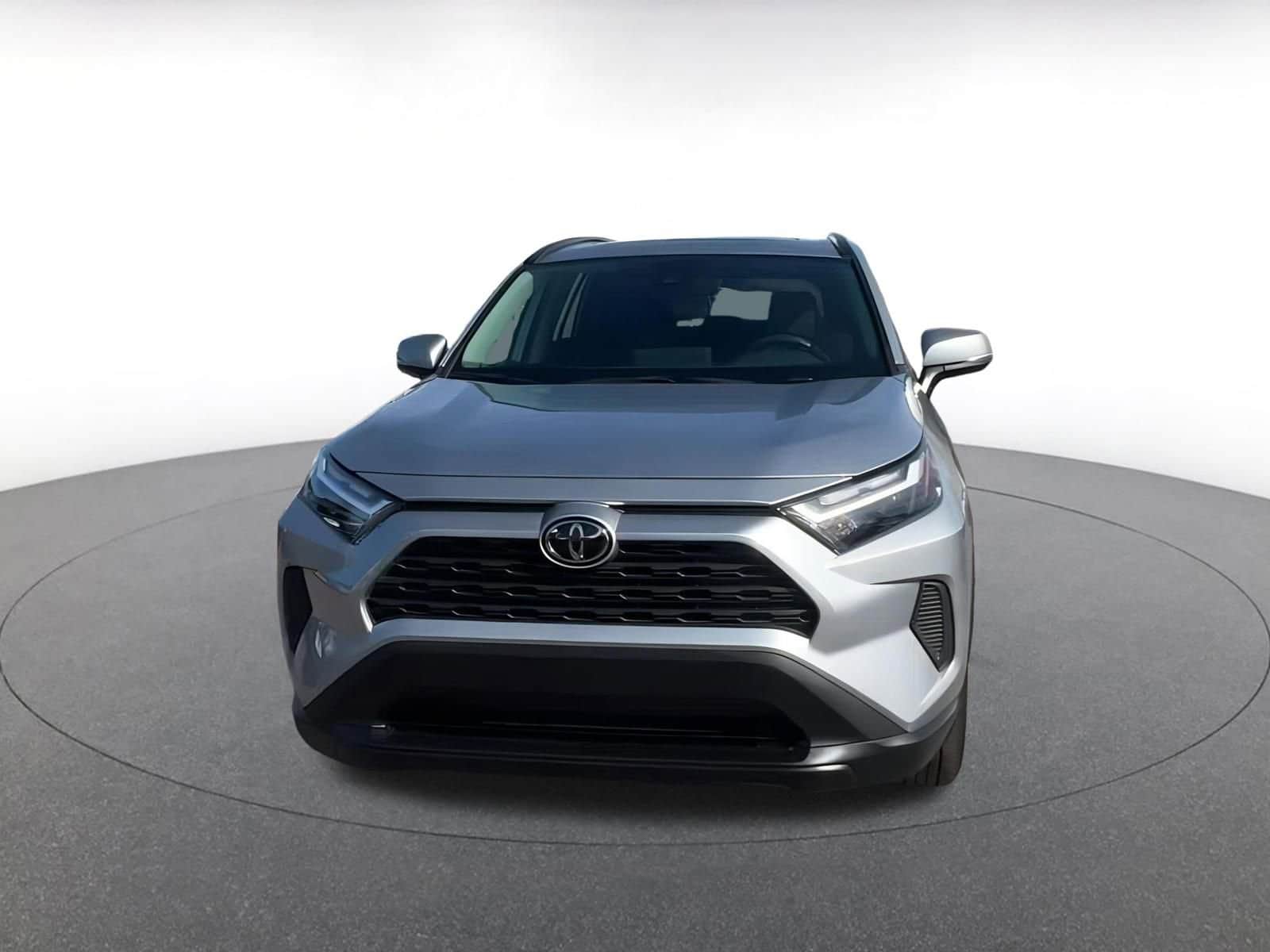 Thumbnail: 2025 Toyota RAV4 - 4