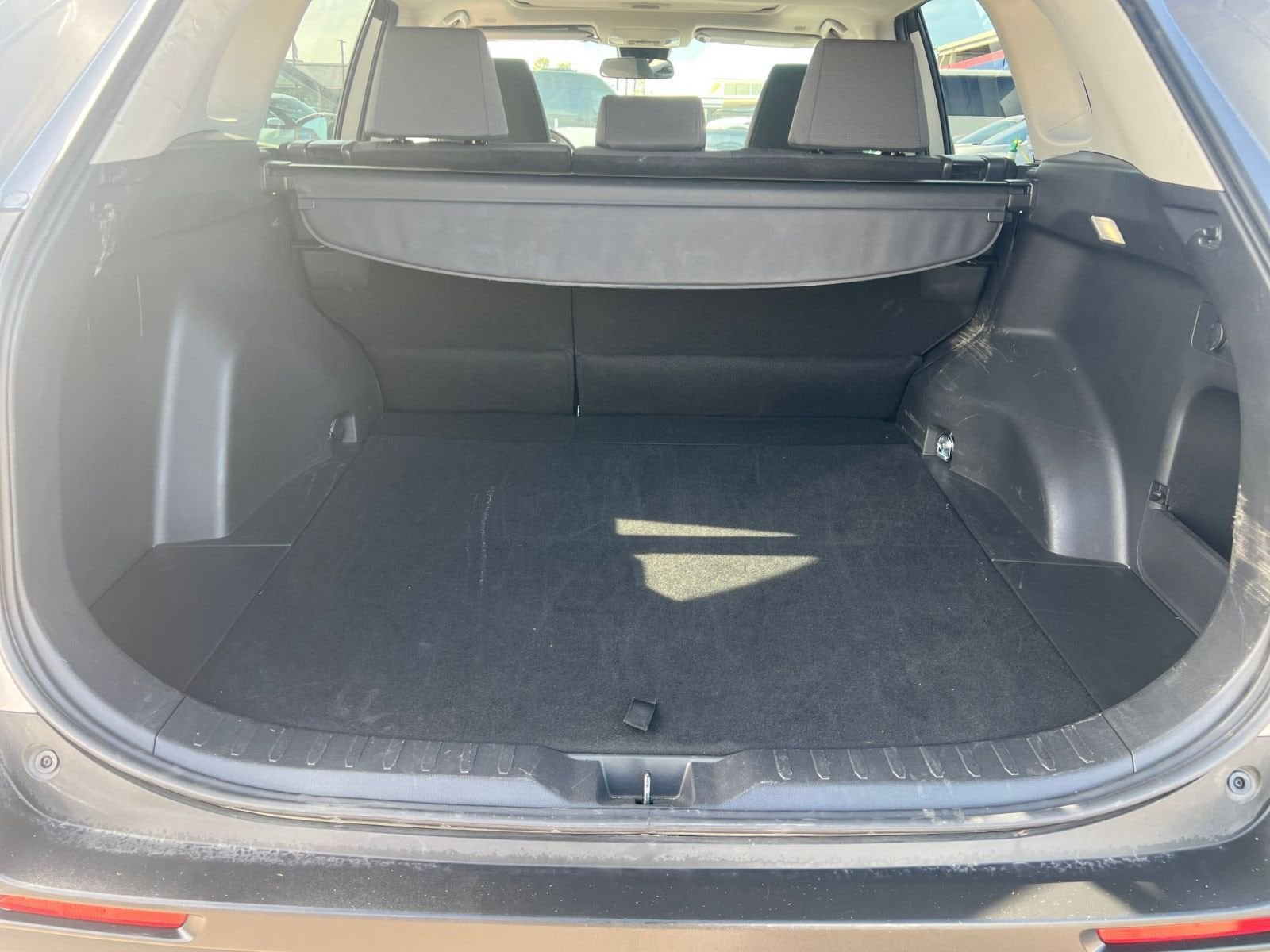 Thumbnail: 2025 Toyota RAV4 - 31