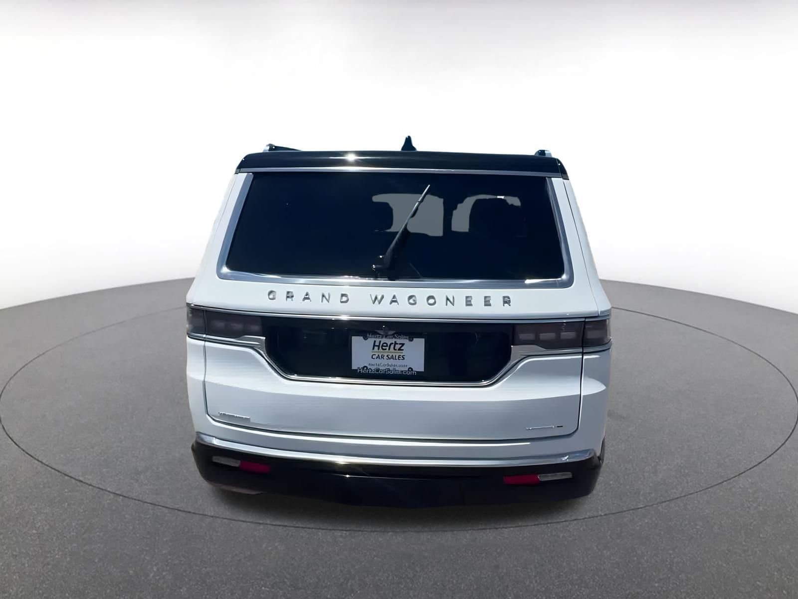 Thumbnail: 2023 Jeep Grand Wagoneer - 12