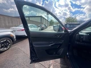 Thumbnail: 2025 Nissan Pathfinder - 12