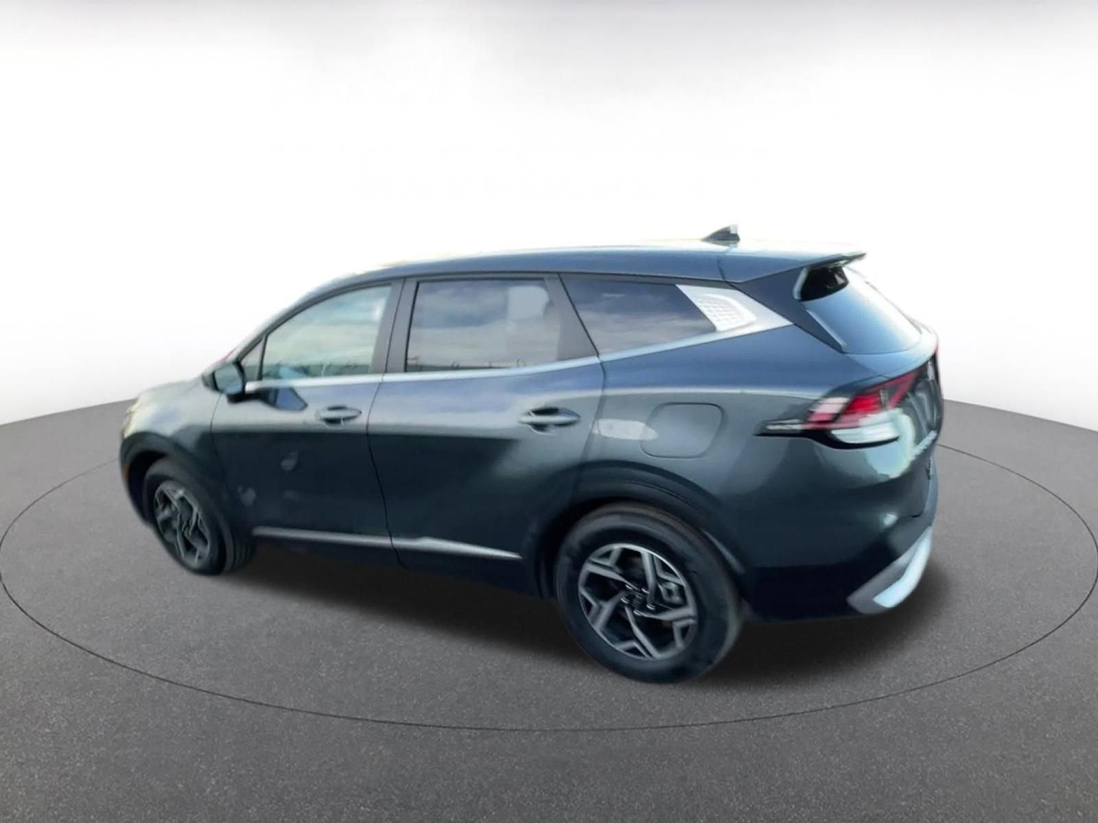 Thumbnail: 2025 Kia Sportage - 10