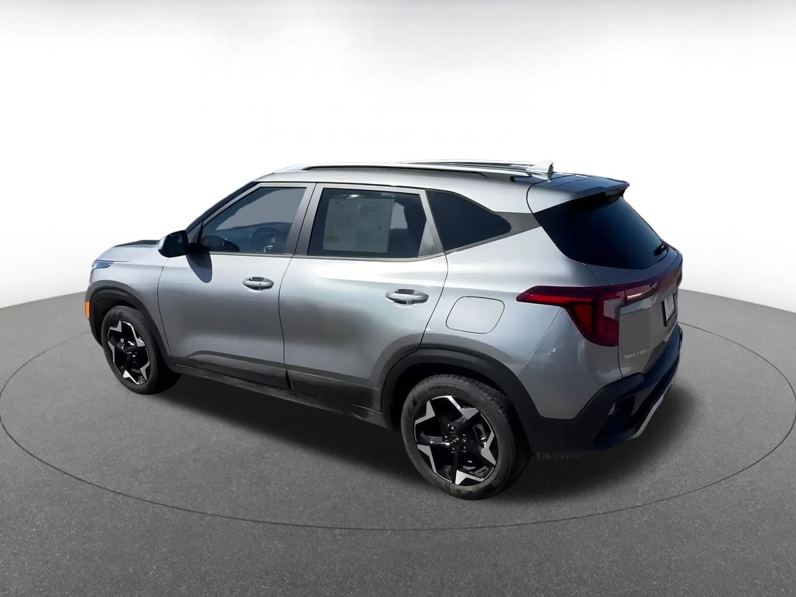 Thumbnail: 2025 Kia Seltos - 10