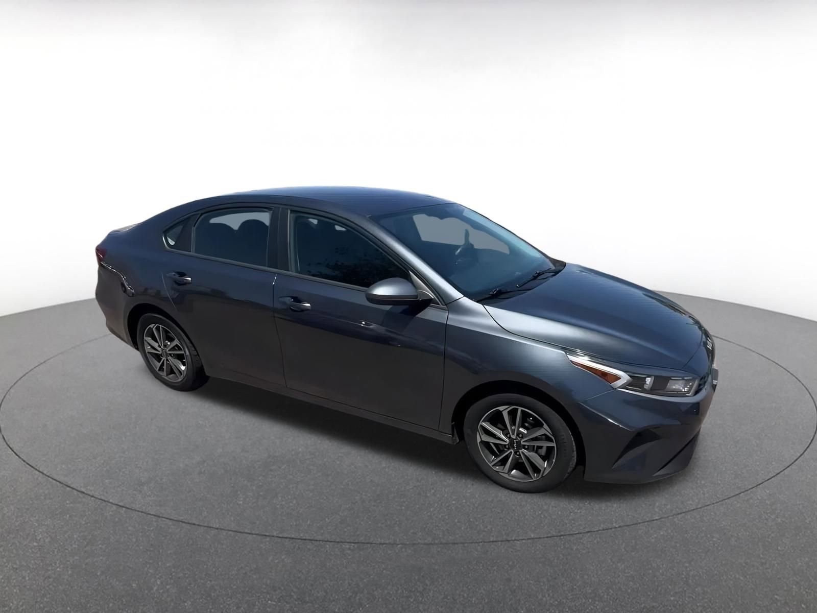 Thumbnail: 2023 Kia Forte - 2