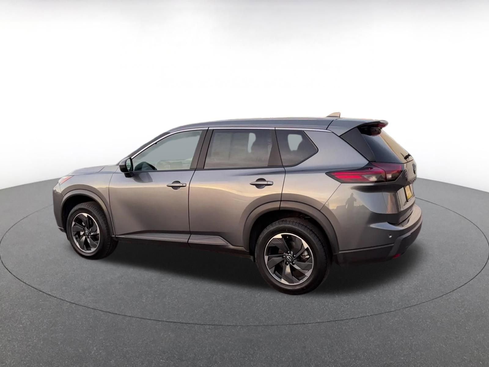 Thumbnail: 2025 Nissan Rogue - 10