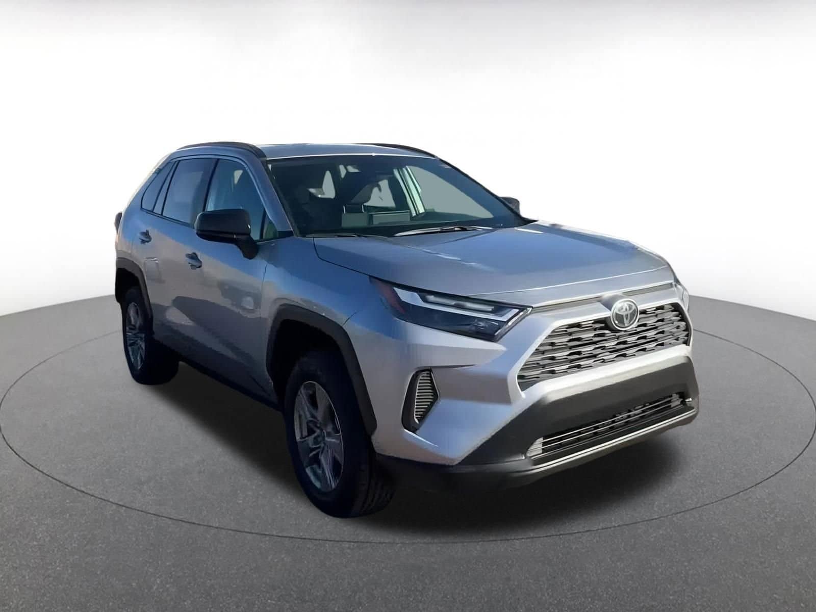 Thumbnail: 2025 Toyota RAV4 - 3