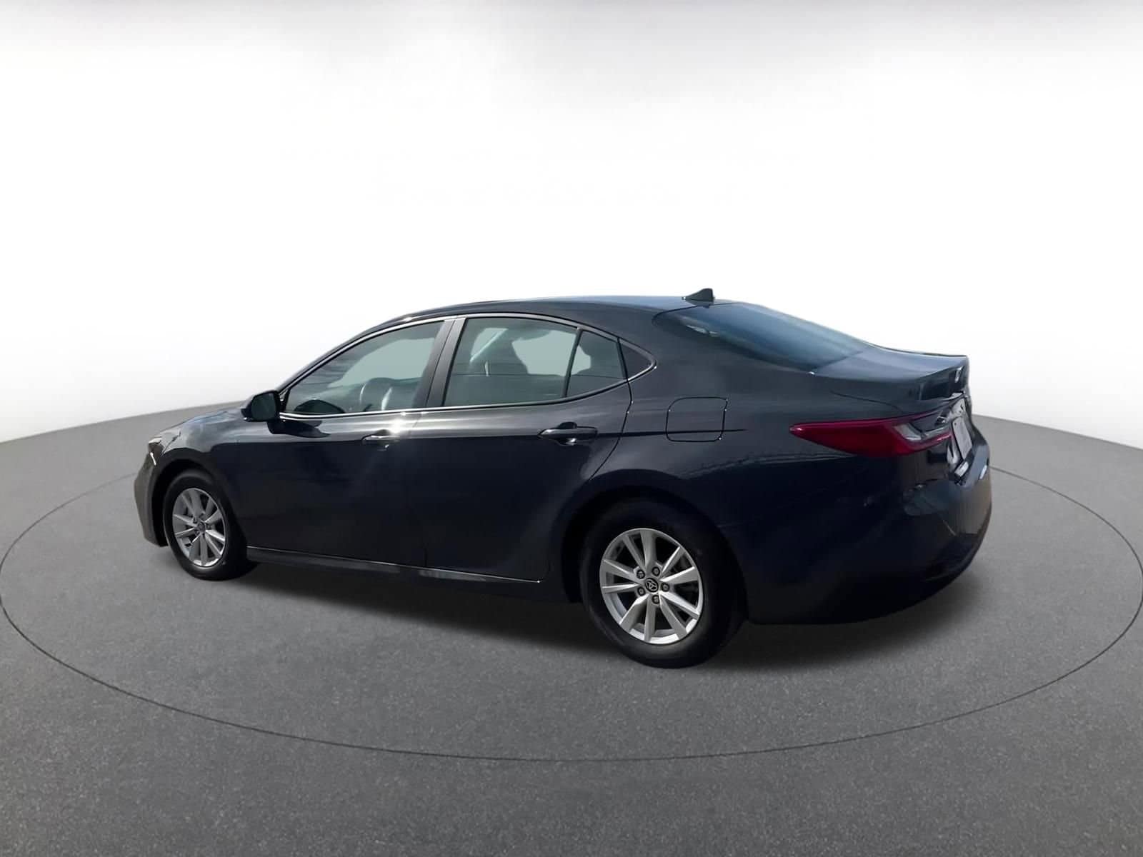 Thumbnail: 2025 Toyota Camry - 10