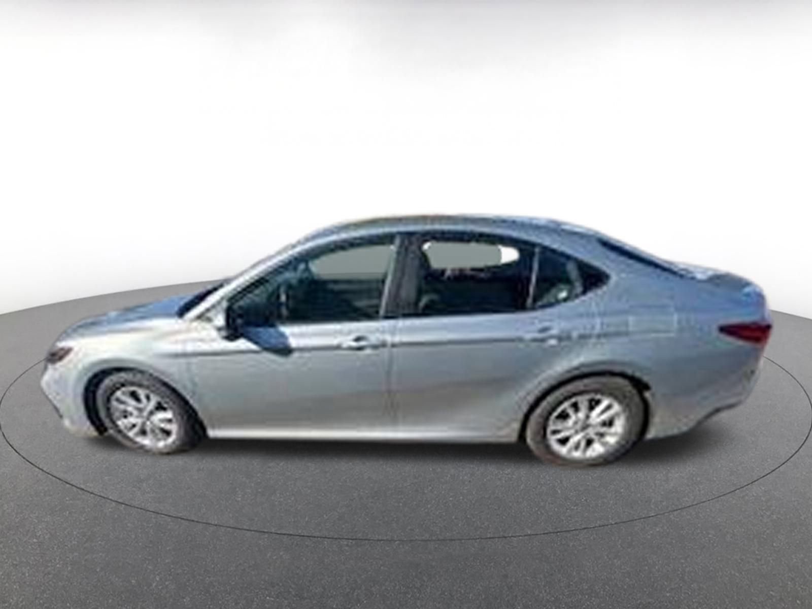 Thumbnail: 2025 Toyota Camry - 4