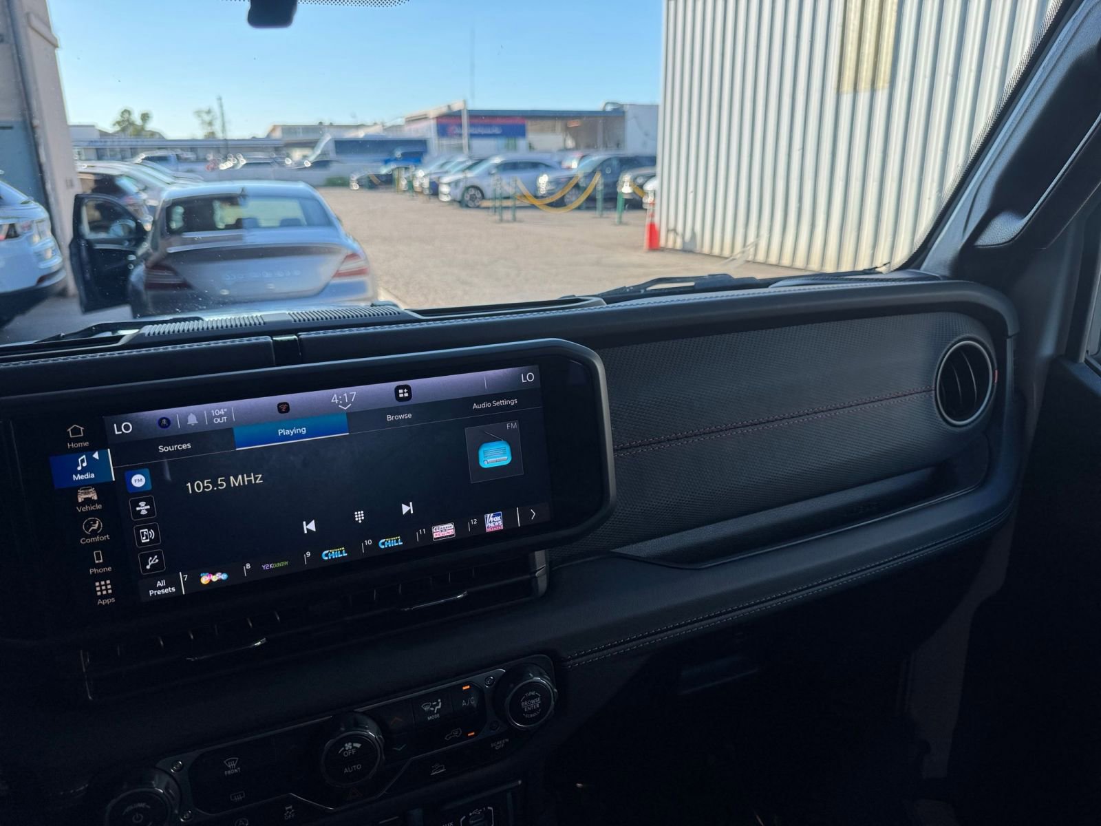 Thumbnail: 2025 Jeep Wrangler - 35