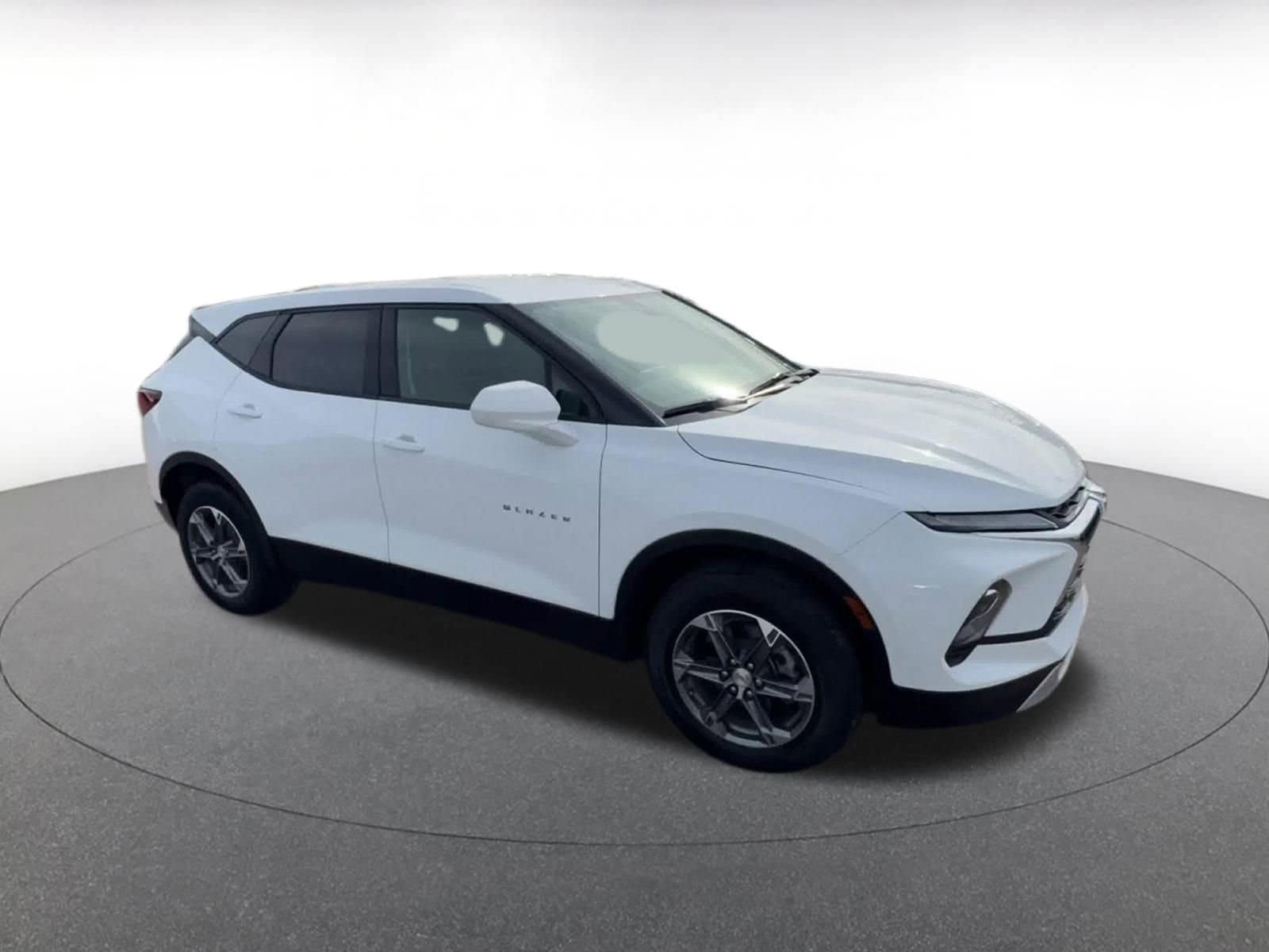 Thumbnail: 2025 Chevrolet Blazer - 2