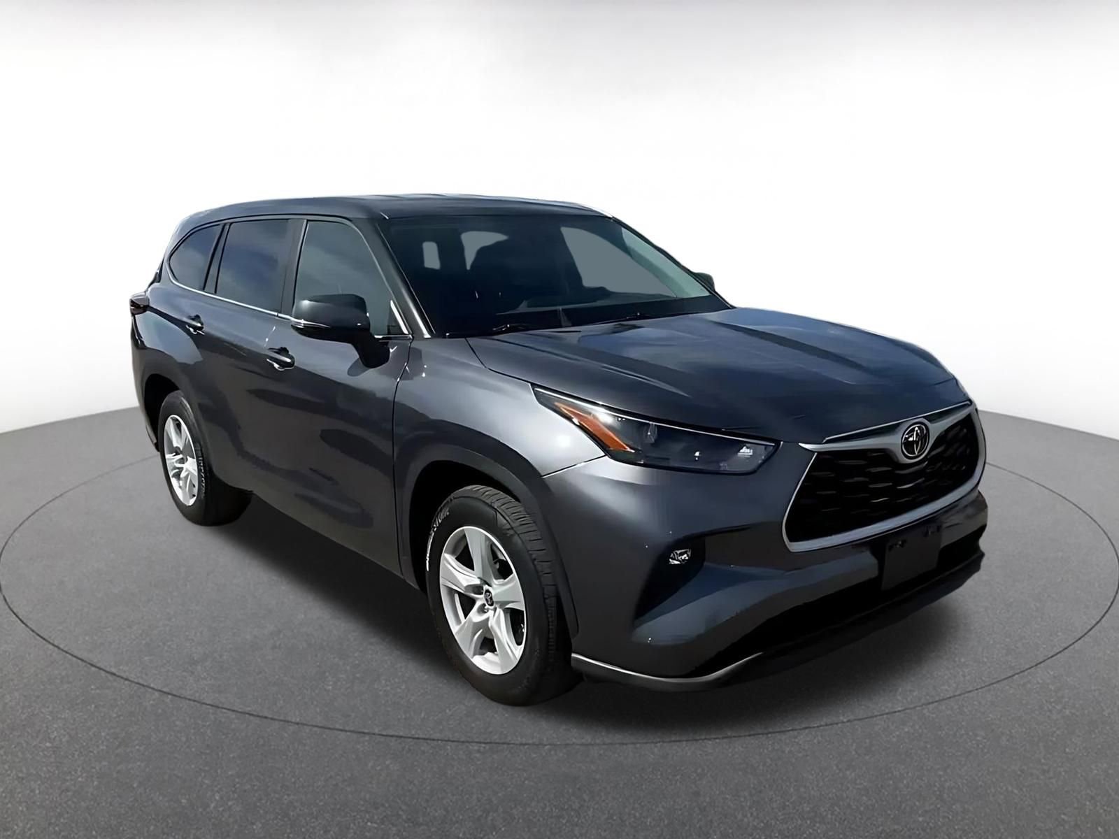 Thumbnail: 2025 Toyota Highlander - 3