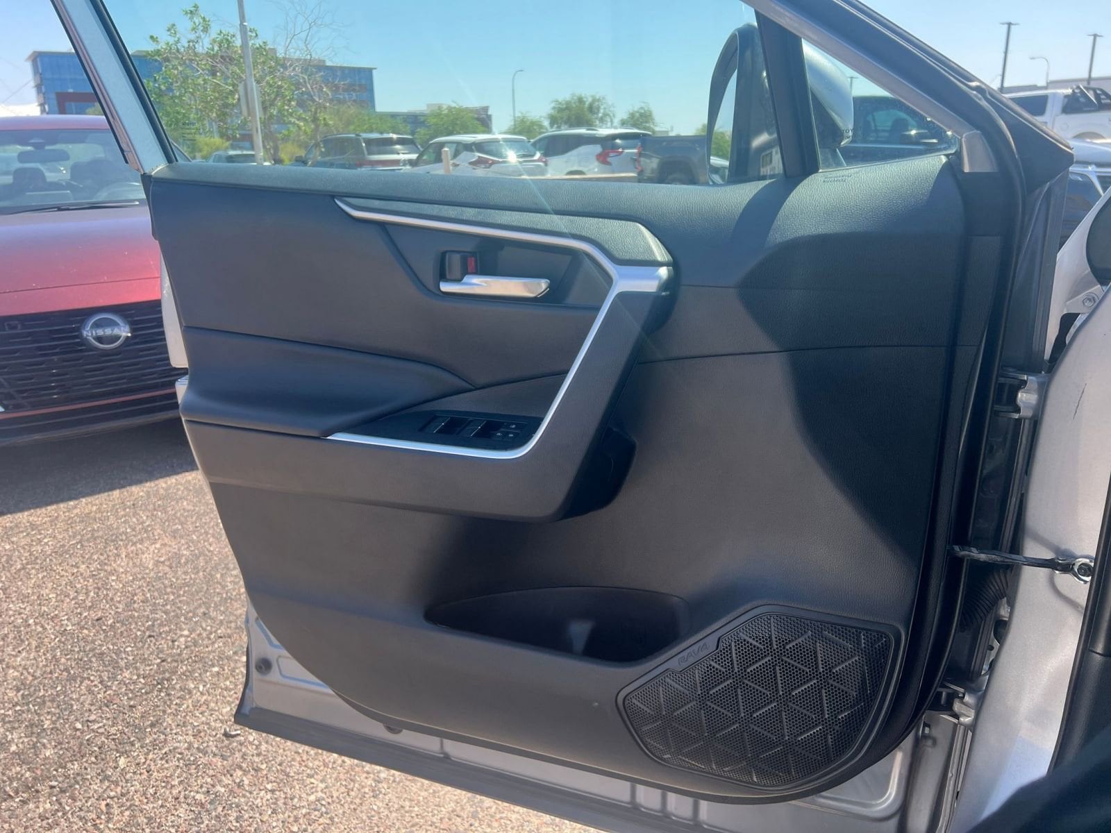 2024 Toyota RAV4 XLE 20