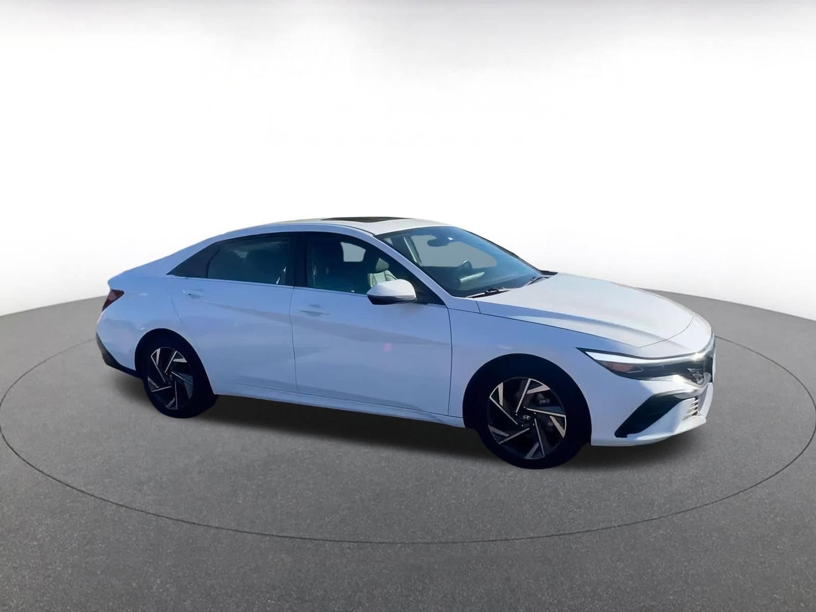 Thumbnail: 2025 Hyundai Elantra - 2