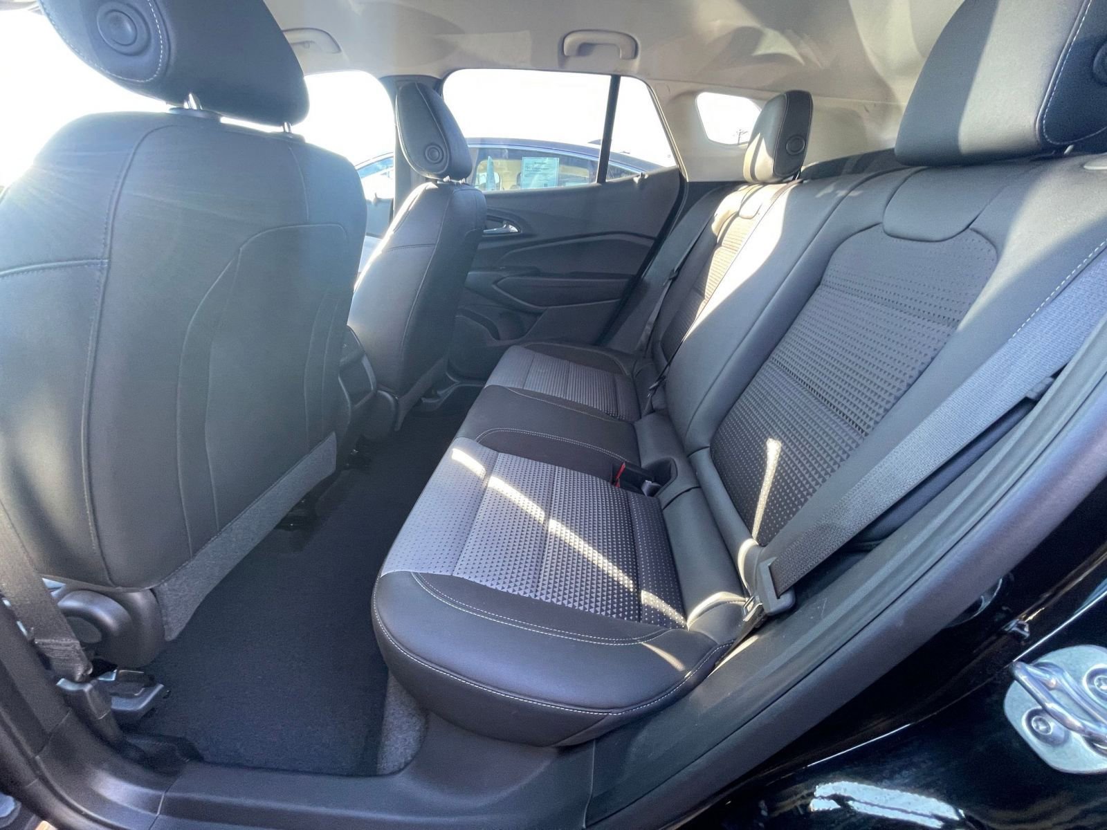 Thumbnail: 2025 Chevrolet Trax - 23