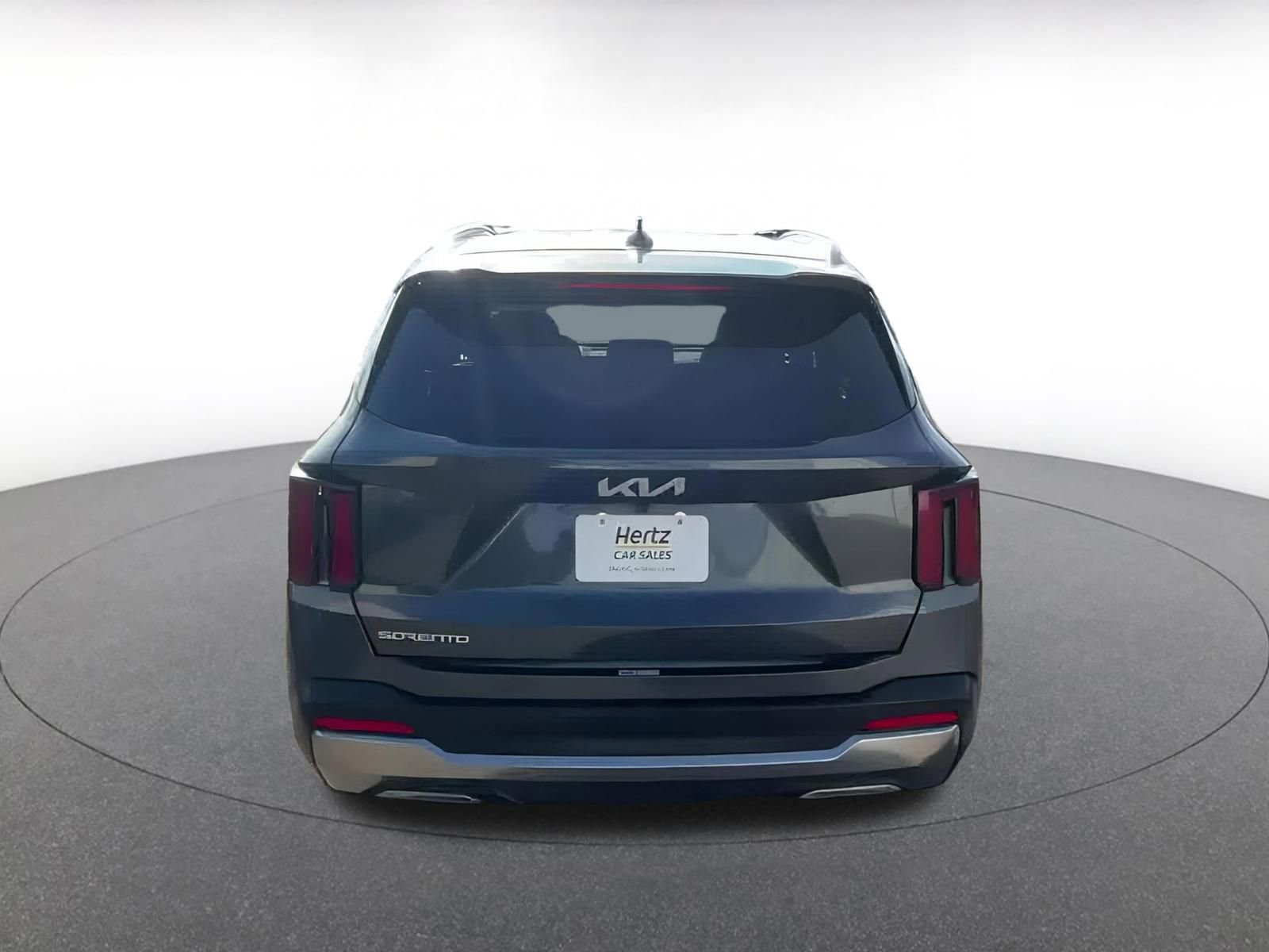 2024 Kia Sorento S 11