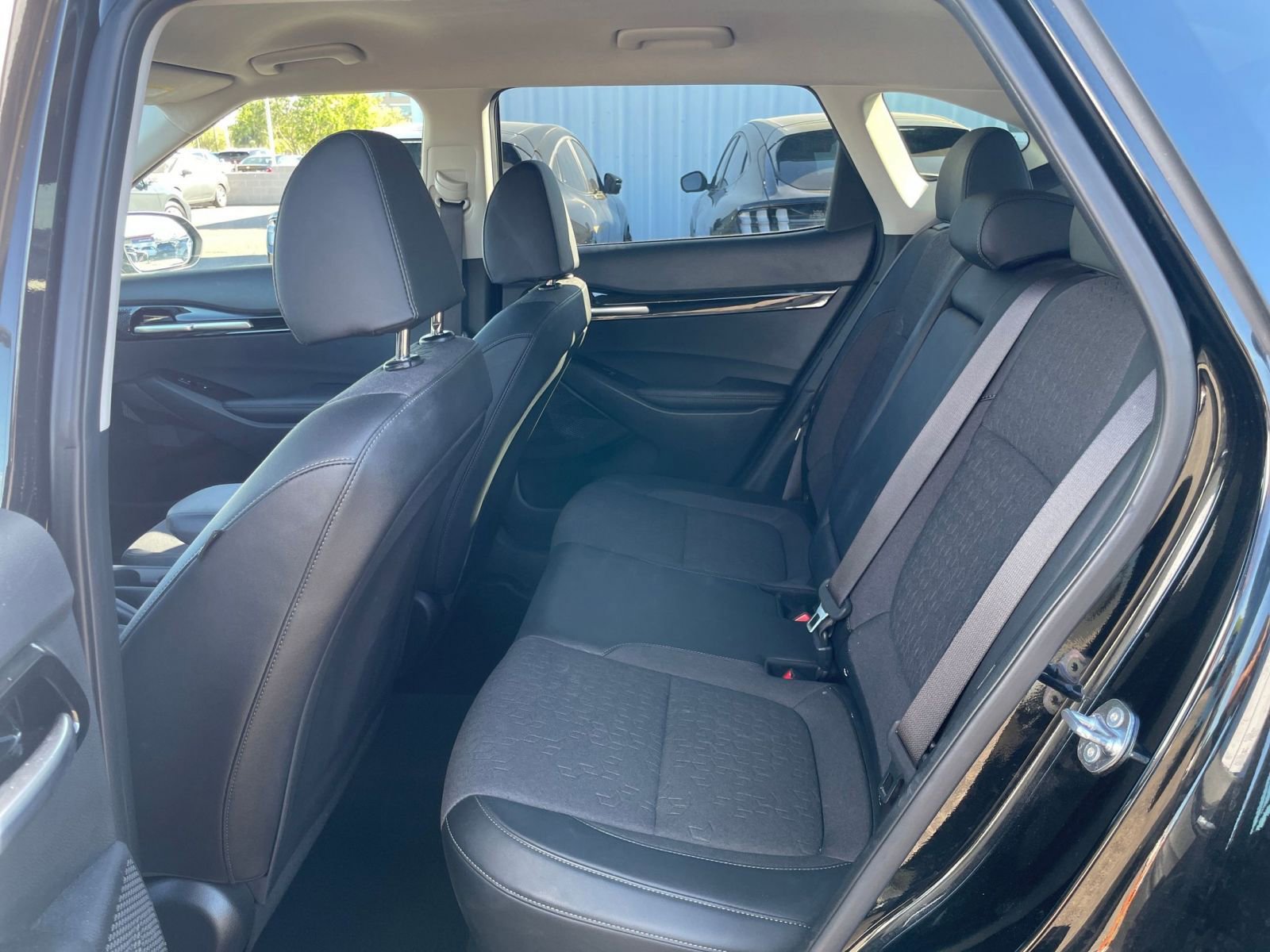 Thumbnail: 2025 Kia Seltos - 27