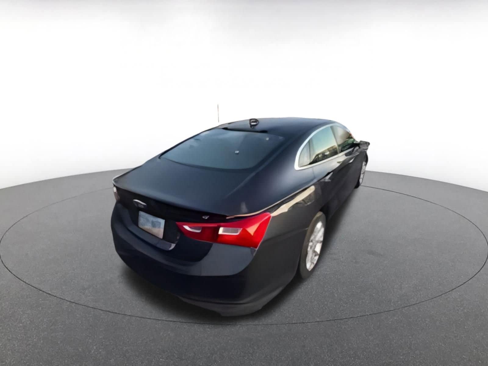 Thumbnail: 2023 Chevrolet Malibu - 5