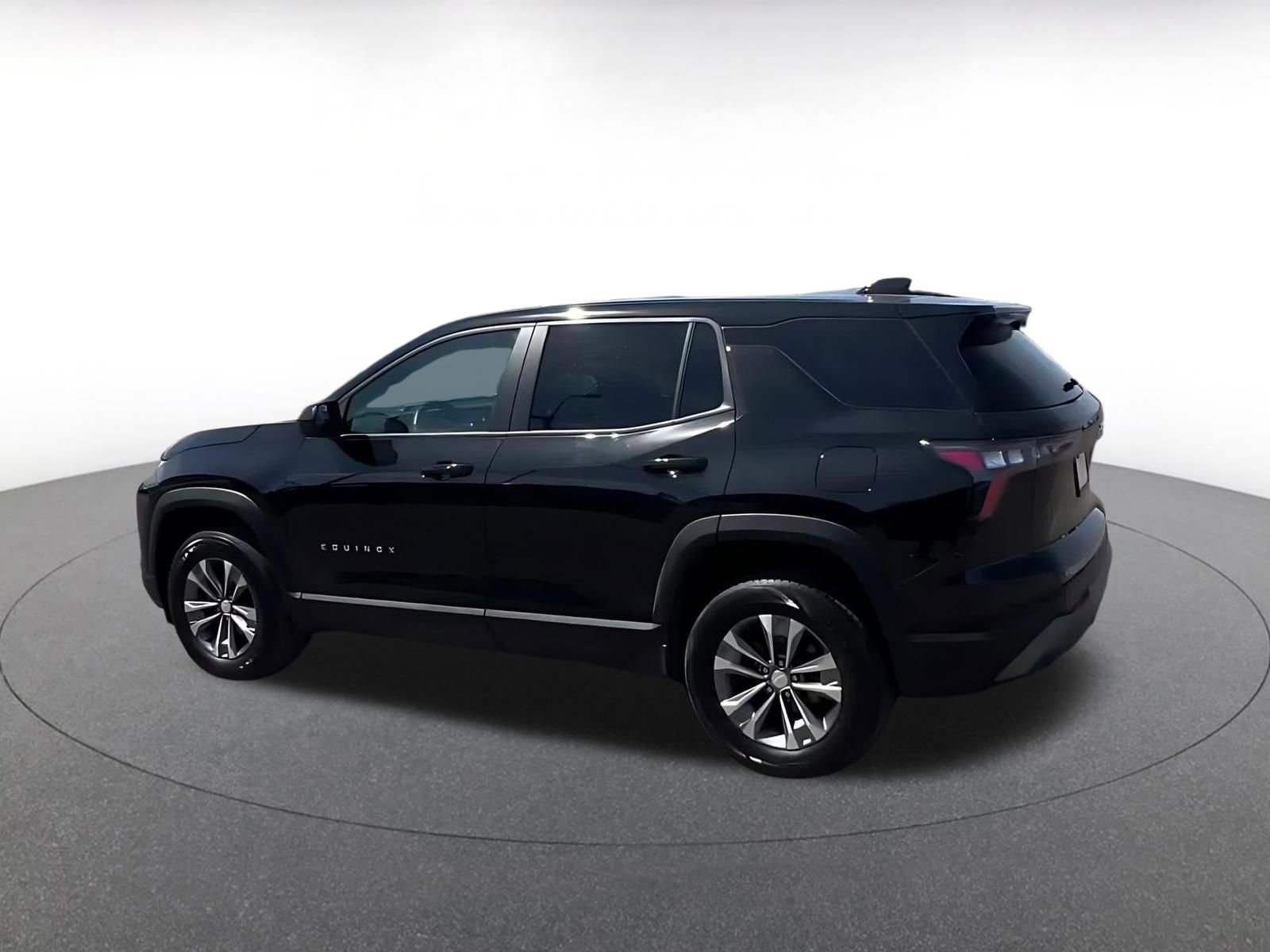 Thumbnail: 2025 Chevrolet Equinox - 10