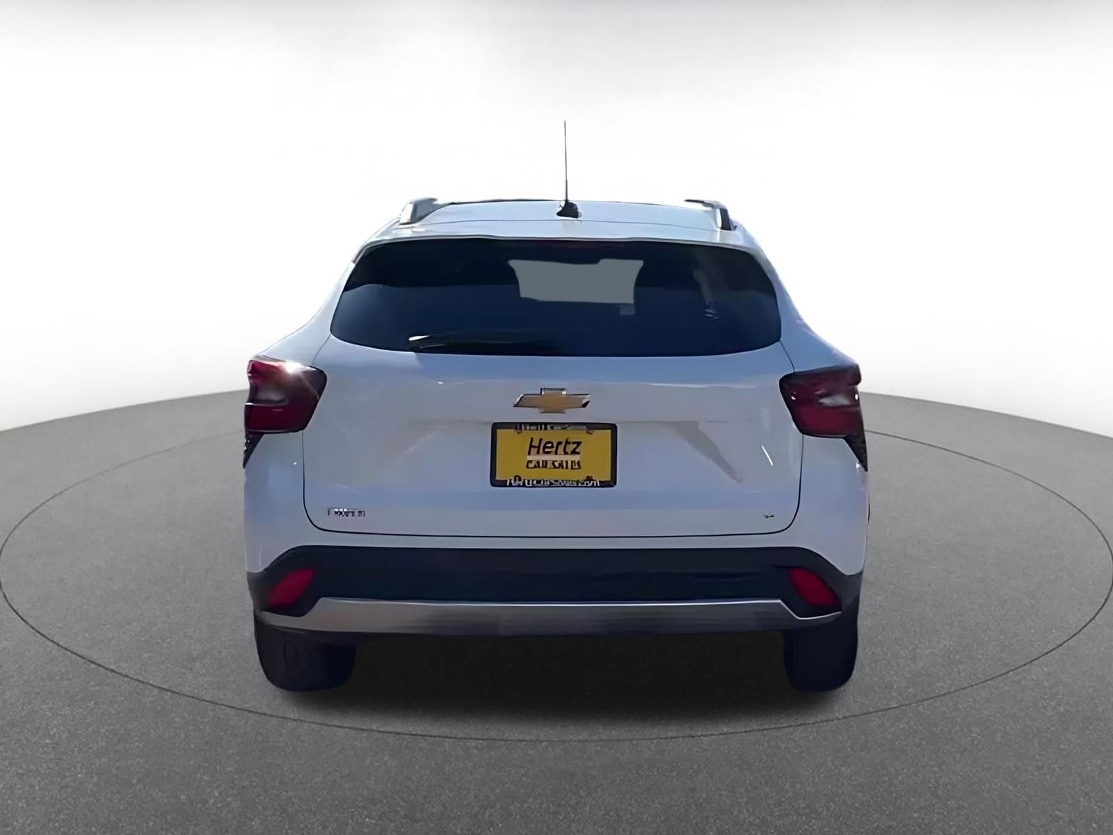 Thumbnail: 2025 Chevrolet Trax - 12