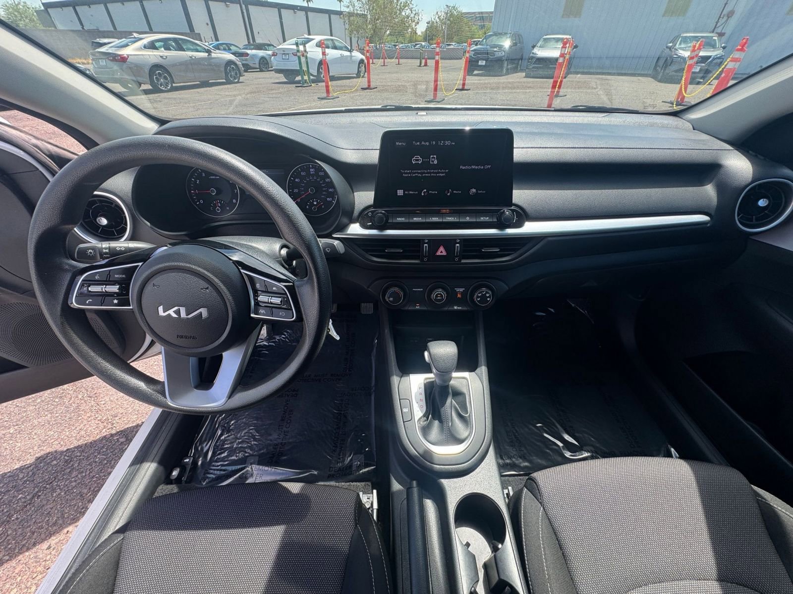Thumbnail: 2024 Kia Forte - 31