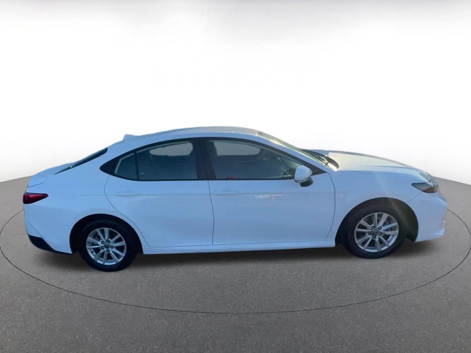 Thumbnail: 2025 Toyota Camry - 16