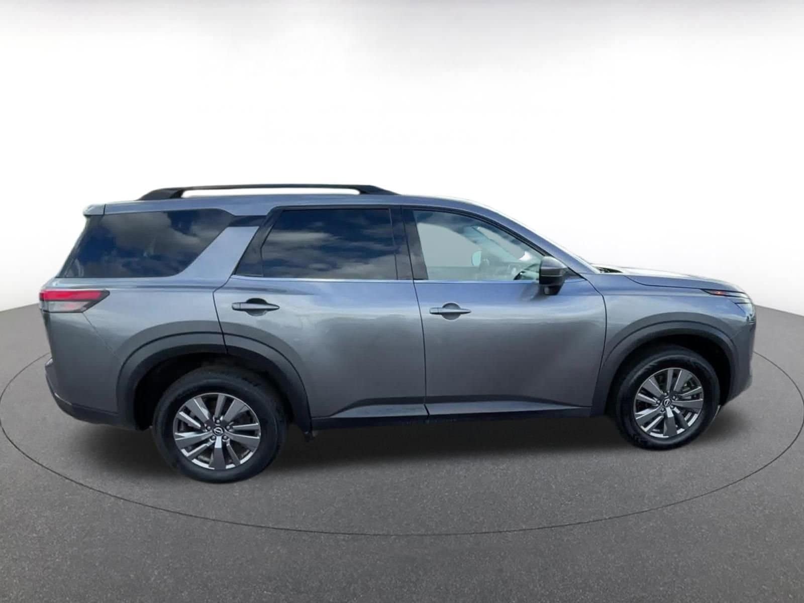 Thumbnail: 2025 Nissan Pathfinder - 16