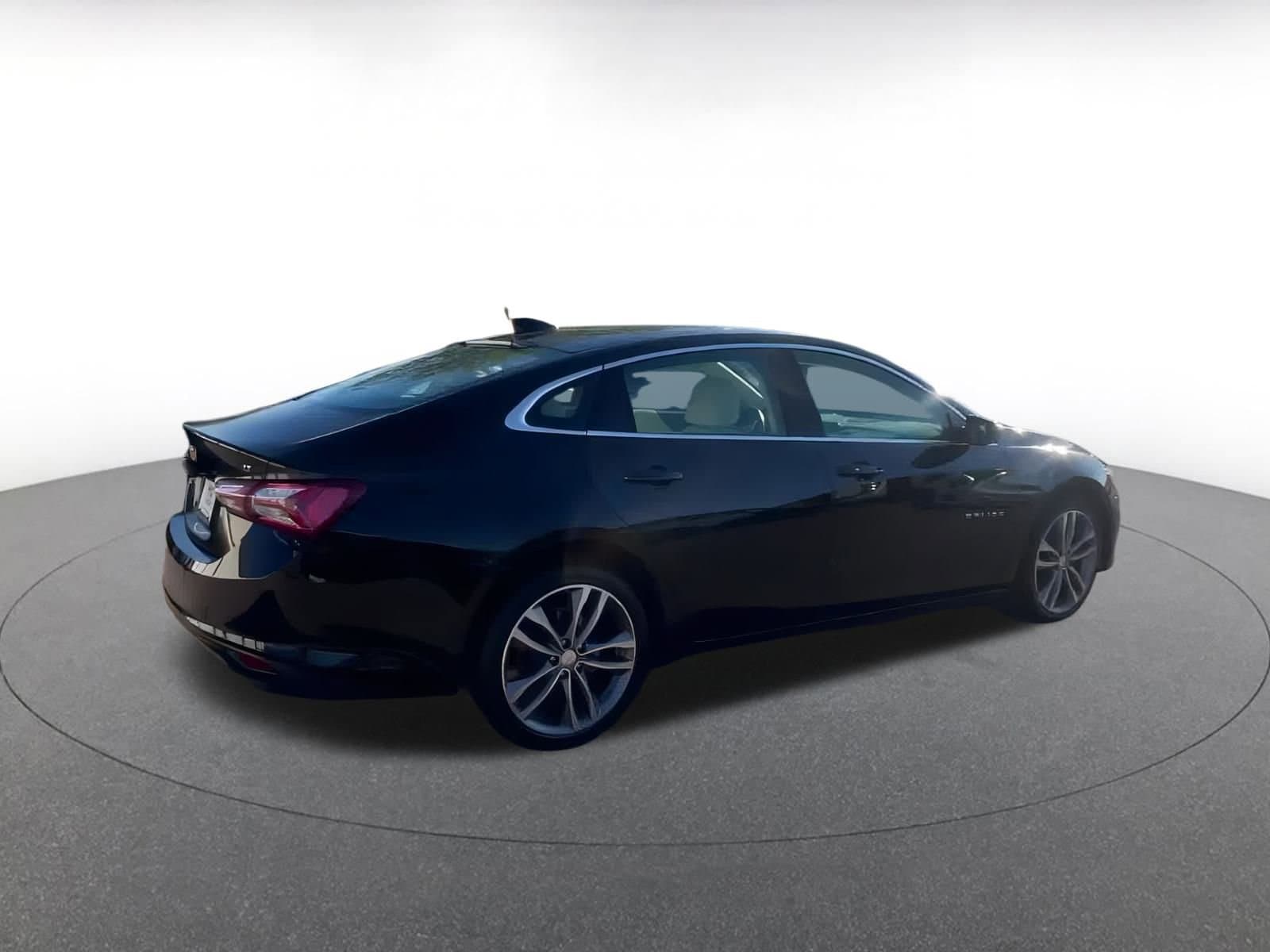 Thumbnail: 2024 Chevrolet Malibu - 14