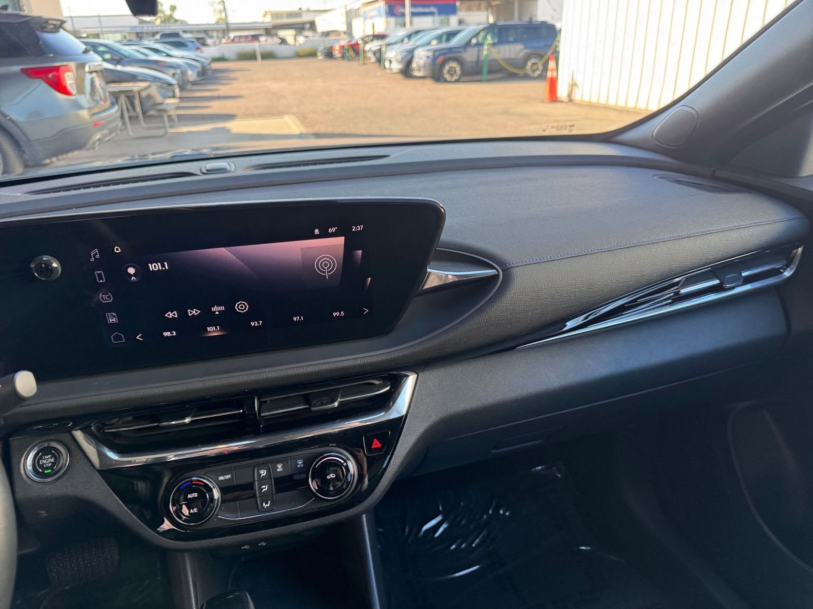 Thumbnail: 2025 Buick Envista - 33