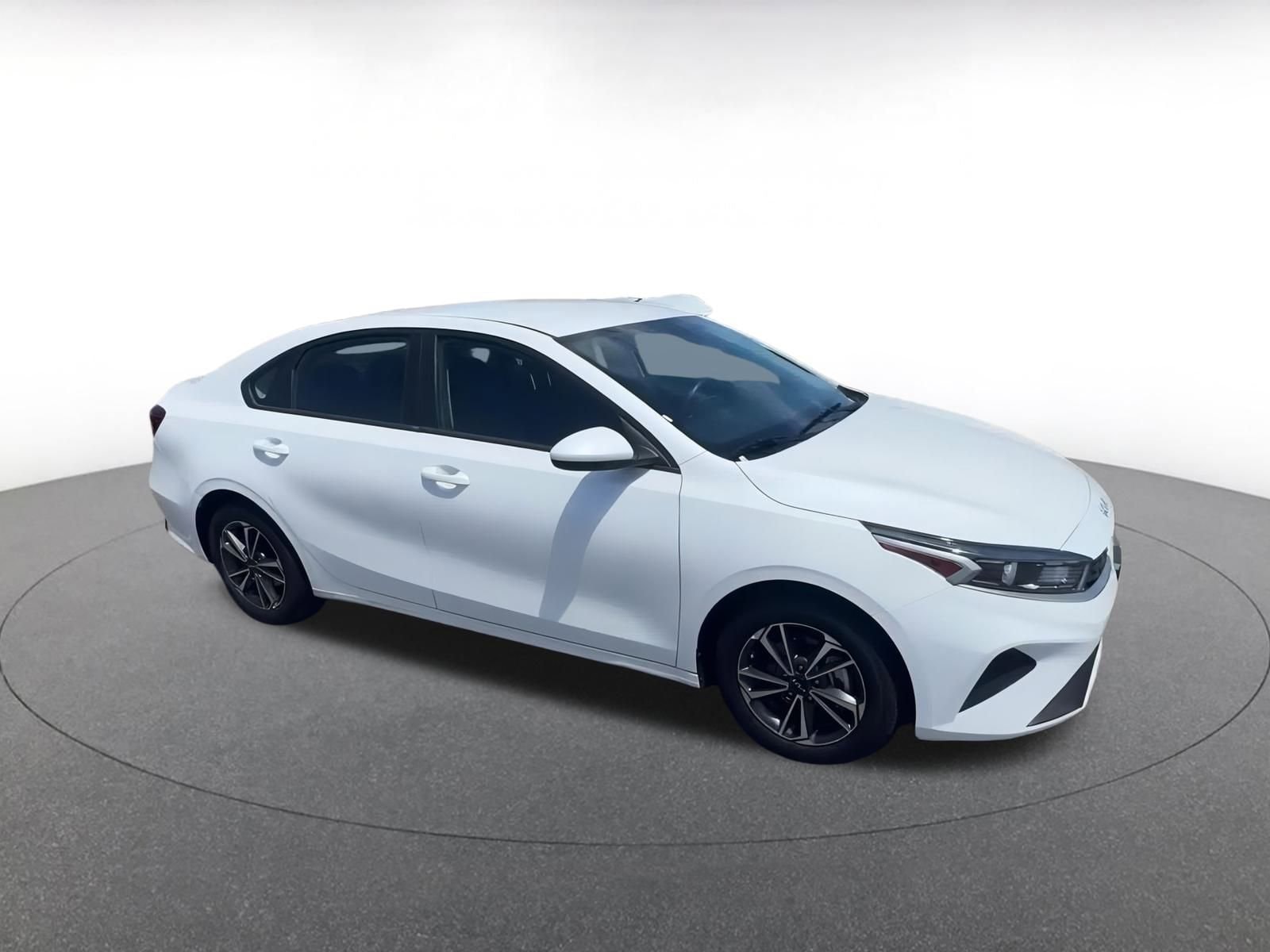 Thumbnail: 2024 Kia Forte - 2