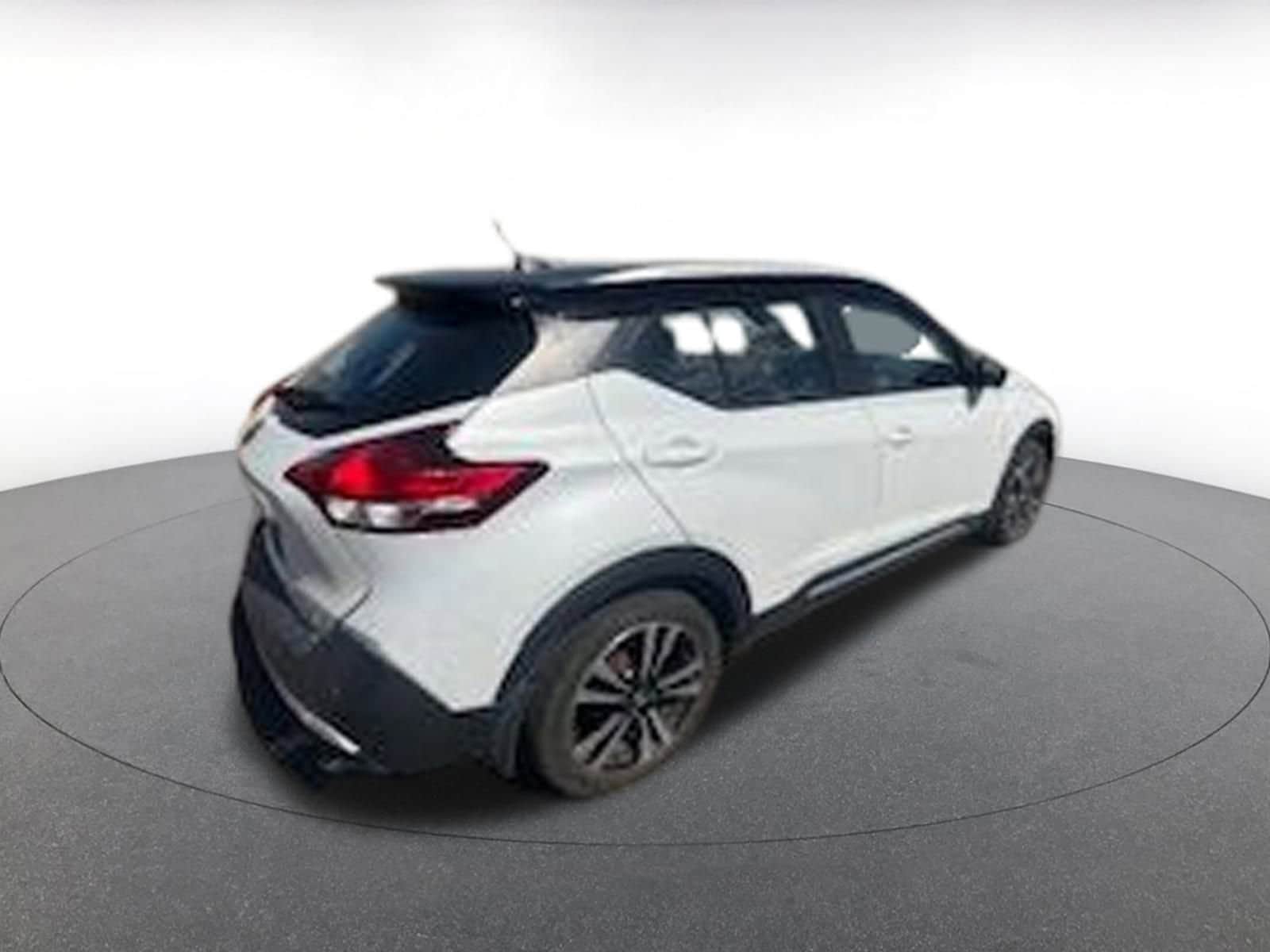 Thumbnail: 2020 Nissan Kicks - 6