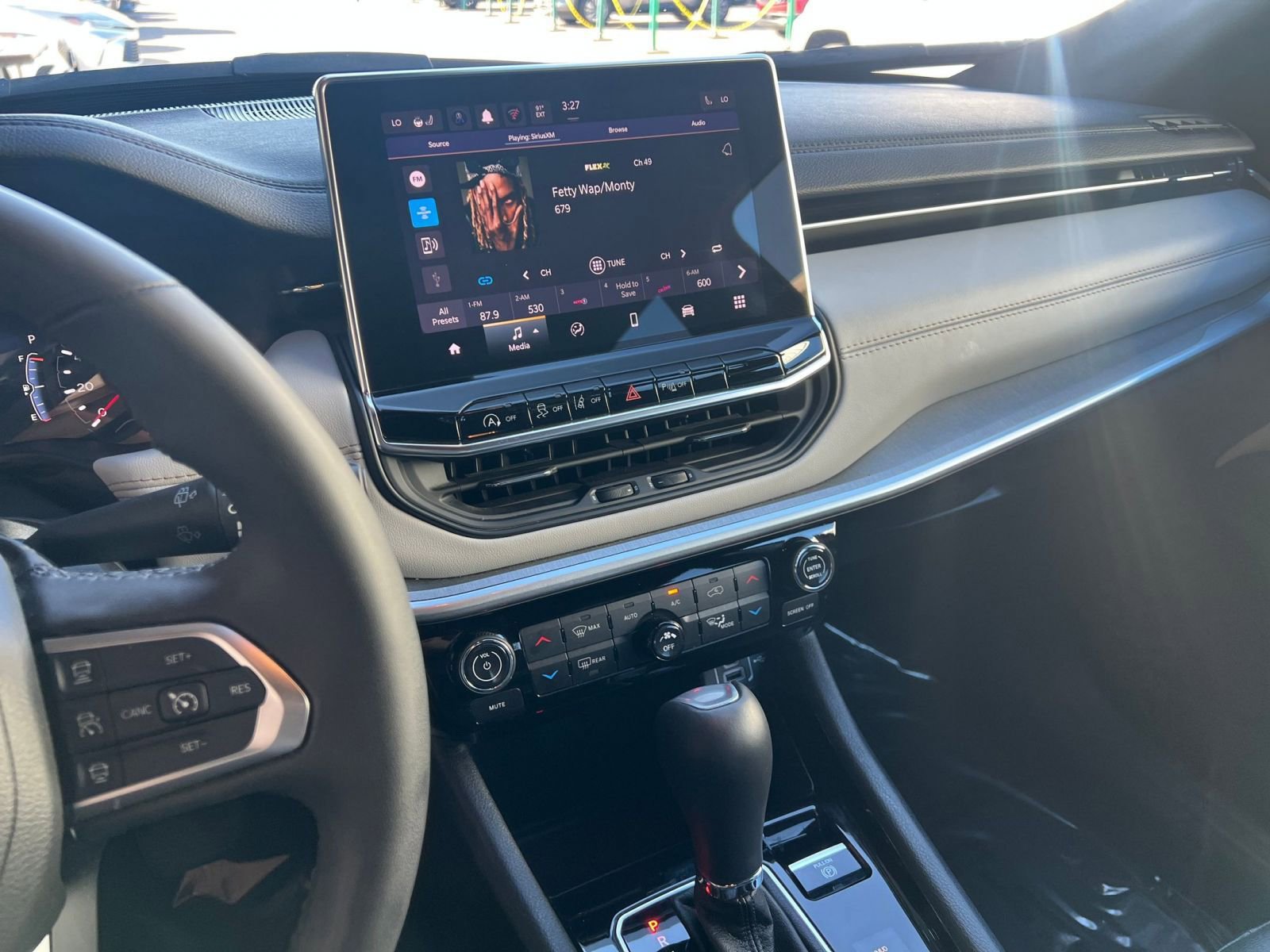 Thumbnail: 2025 Jeep Compass - 17