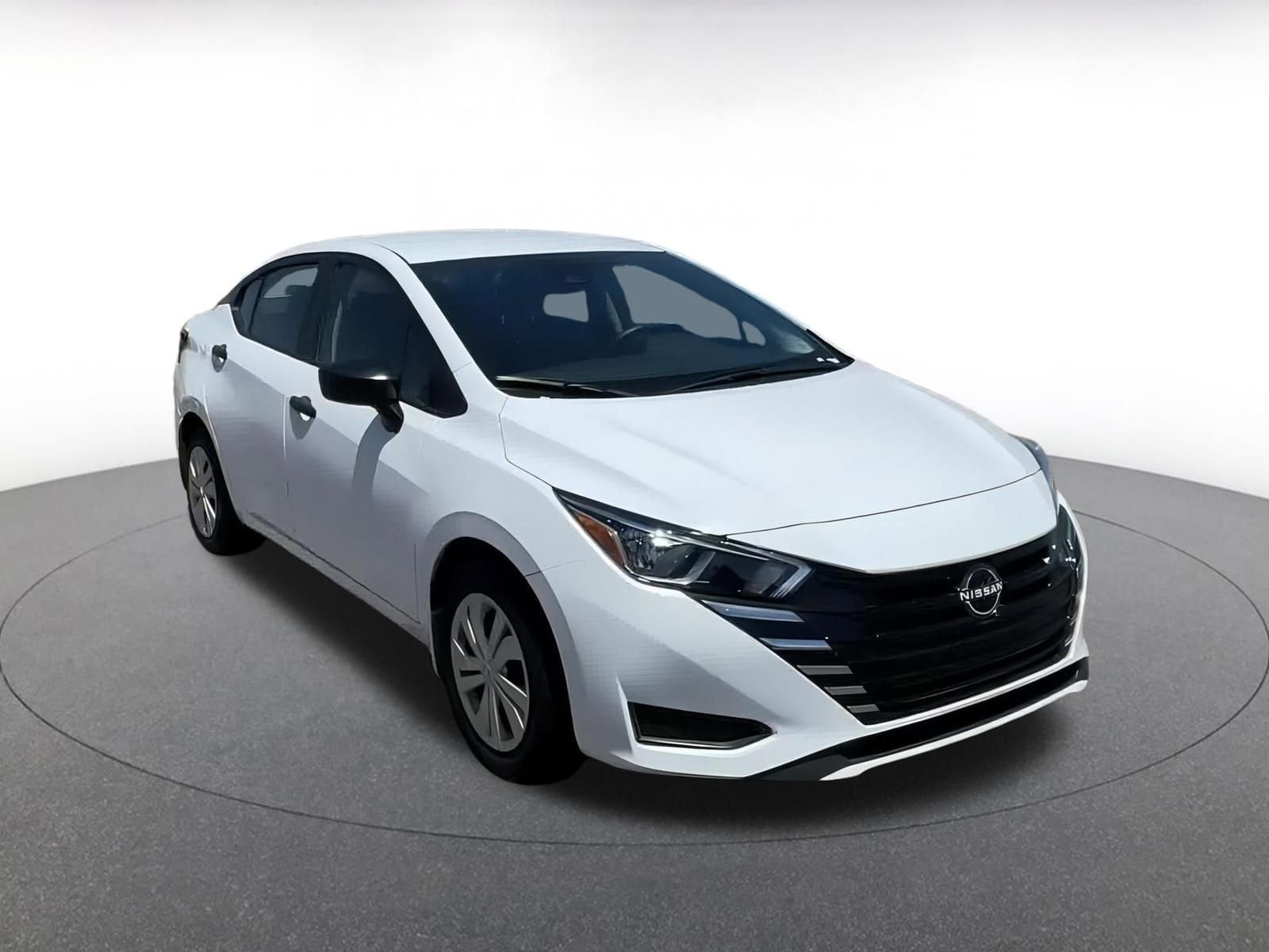 2024 Nissan Versa S 3