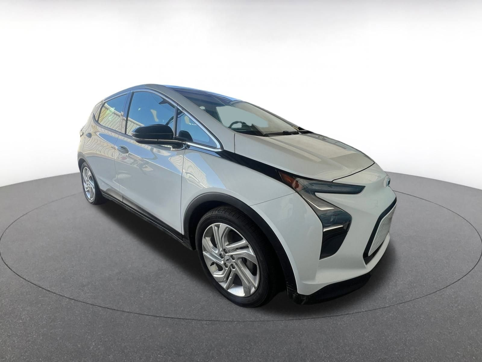 Thumbnail: 2023 Chevrolet Bolt EV - 1