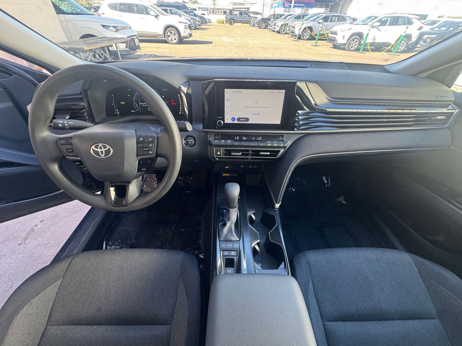 Thumbnail: 2025 Toyota Camry - 32