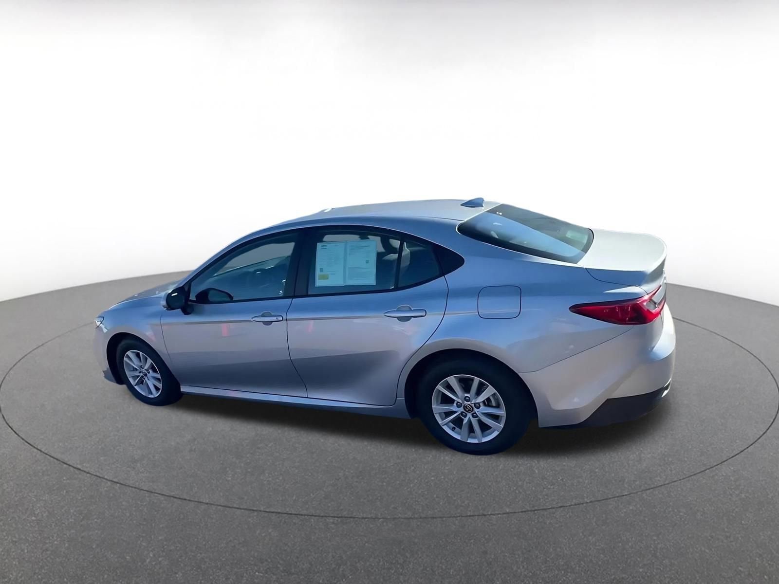 Thumbnail: 2025 Toyota Camry - 10