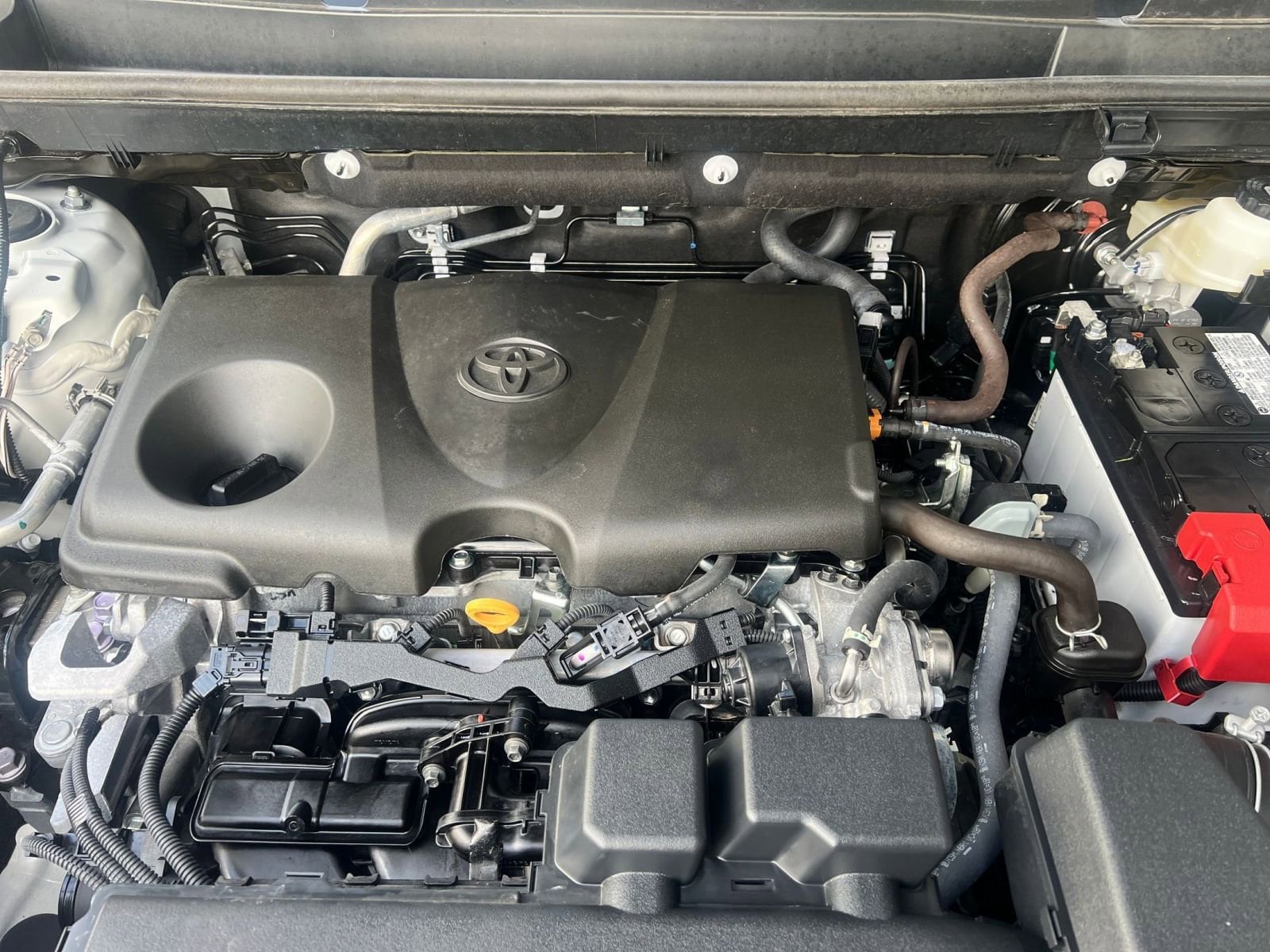 Thumbnail: 2025 Toyota RAV4 - 32