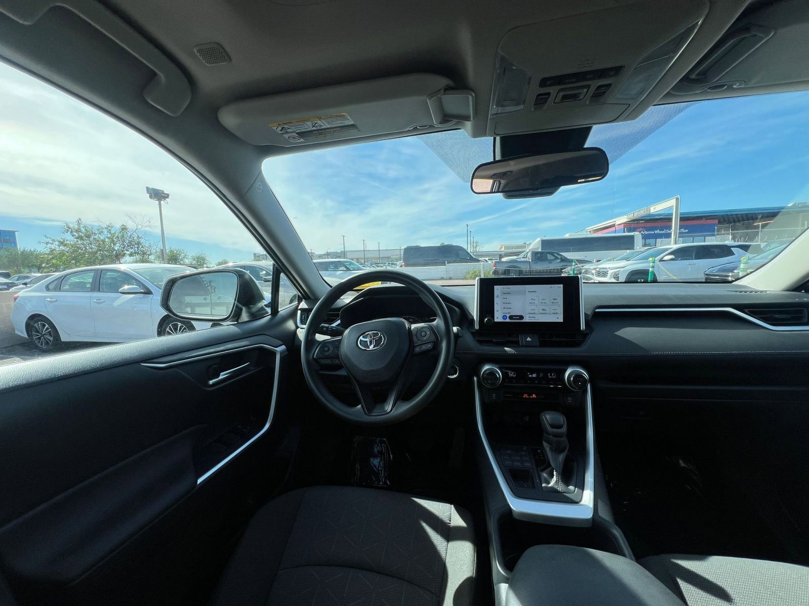 Thumbnail: 2025 Toyota RAV4 - 34