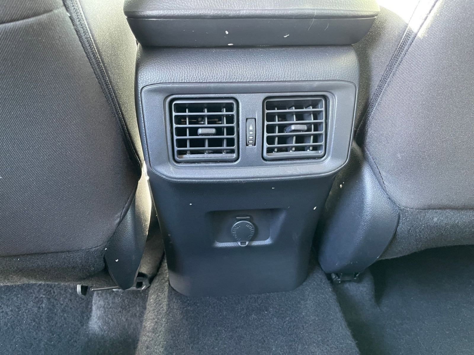 Thumbnail: 2025 Toyota RAV4 - 23