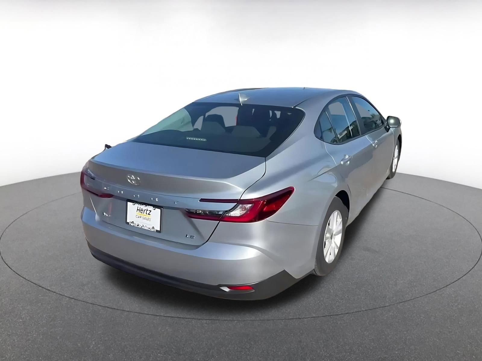 Thumbnail: 2025 Toyota Camry - 14