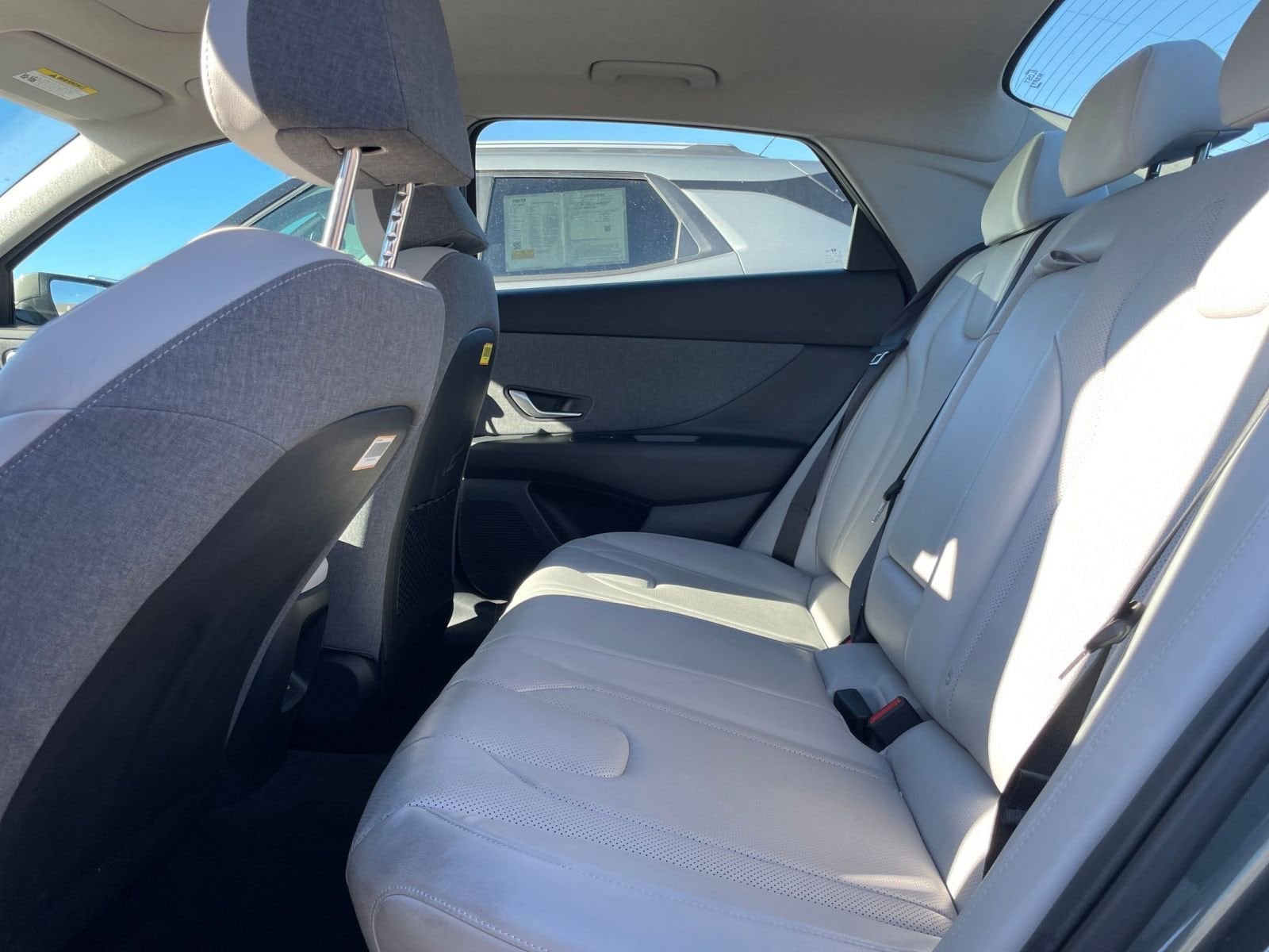 Thumbnail: 2025 Hyundai Elantra - 25