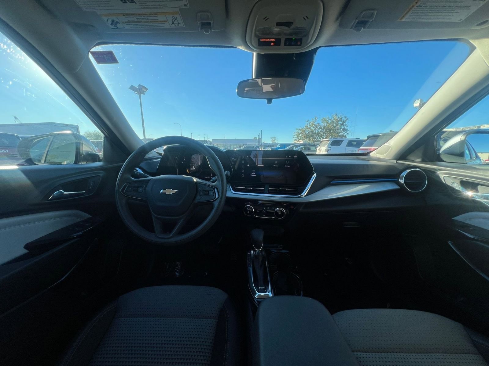 Thumbnail: 2025 Chevrolet Trax - 33