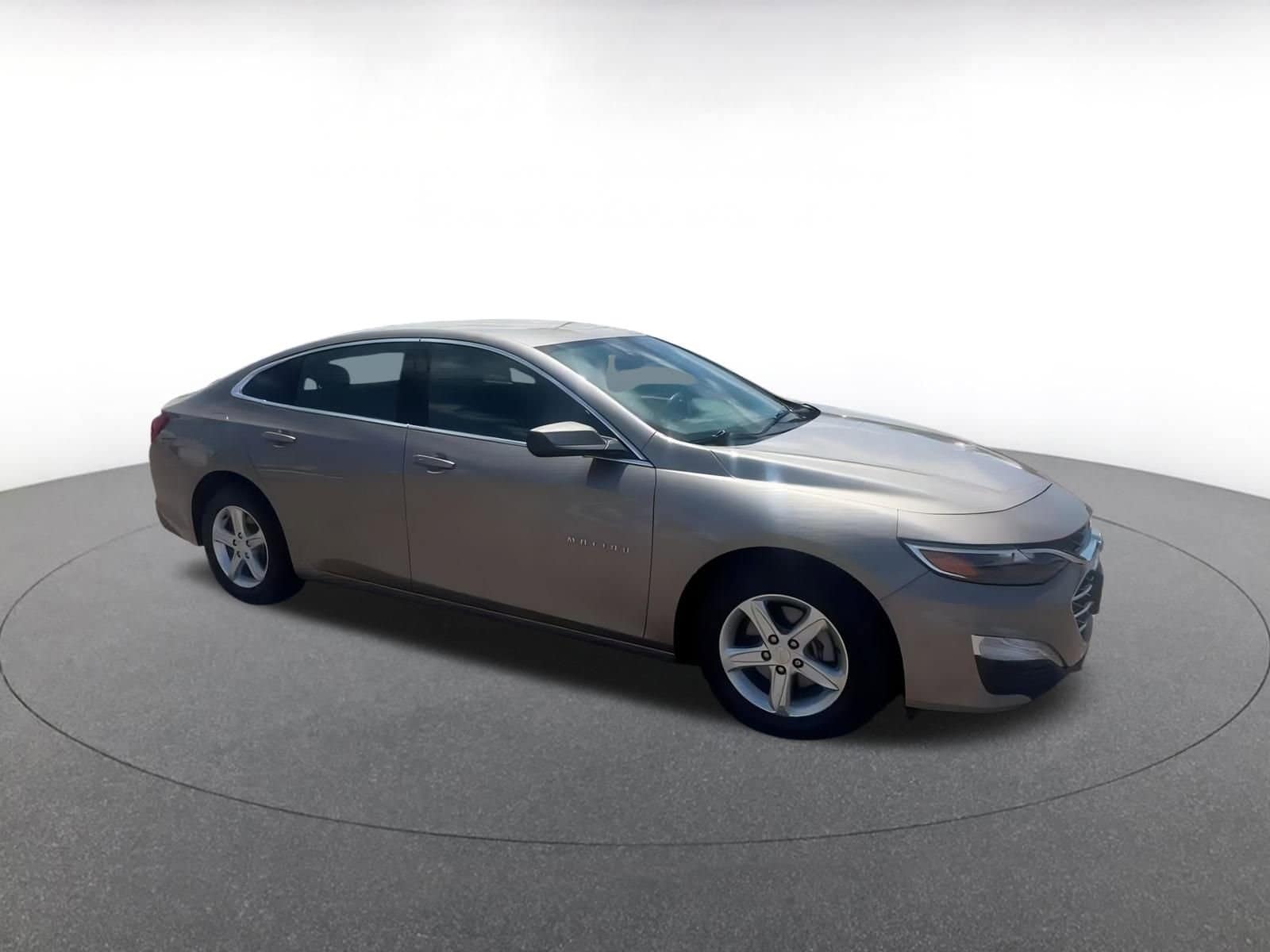 Thumbnail: 2023 Chevrolet Malibu - 2