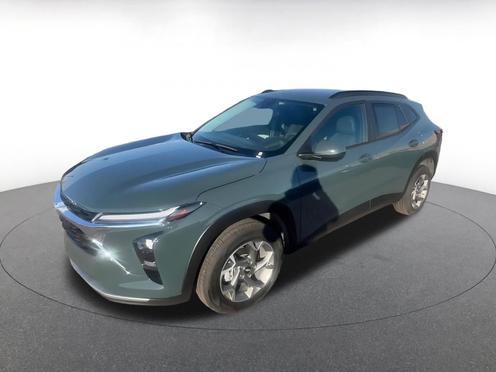 Thumbnail: 2025 Chevrolet Trax - 8