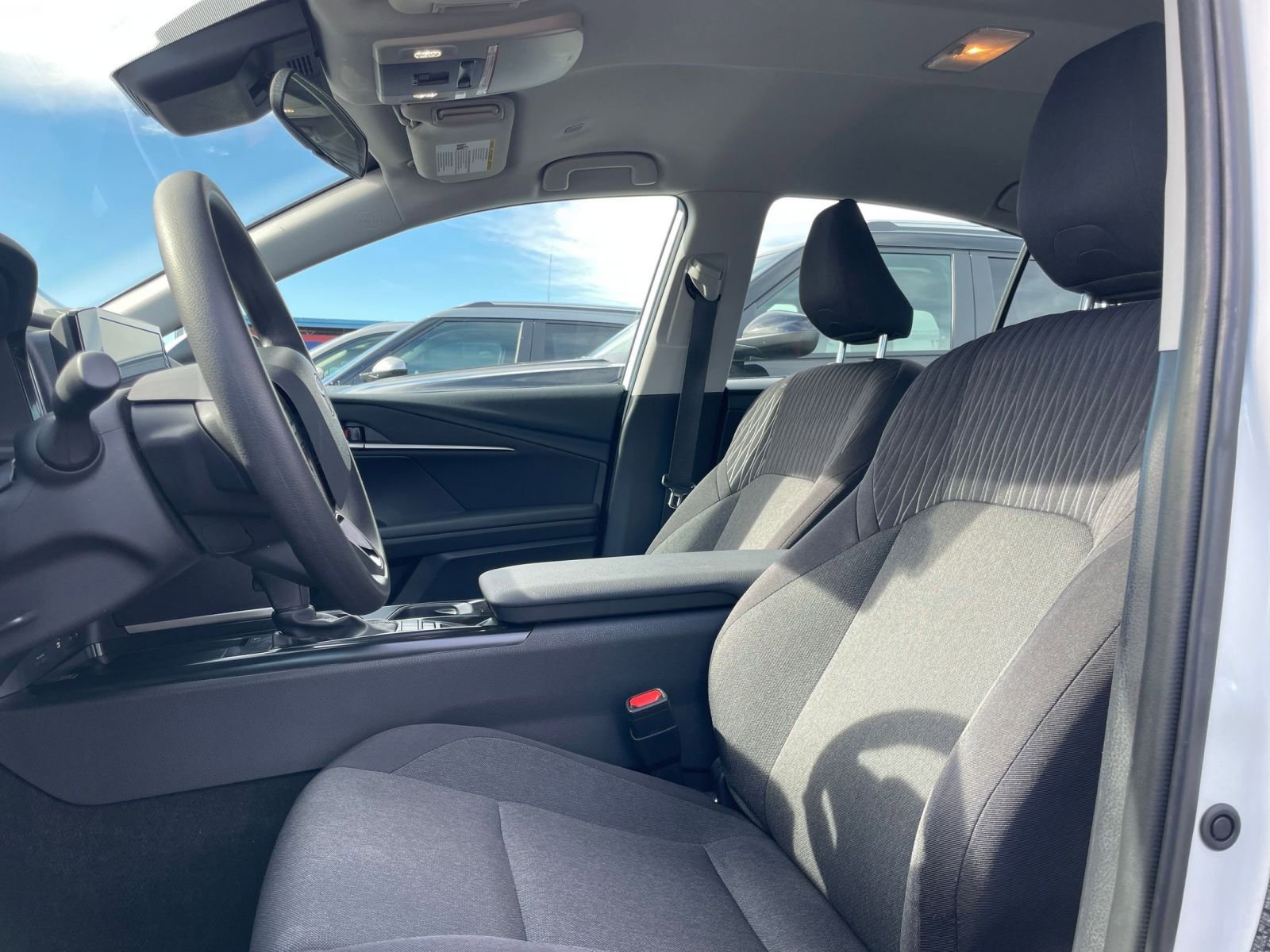 Thumbnail: 2025 Toyota Camry - 25